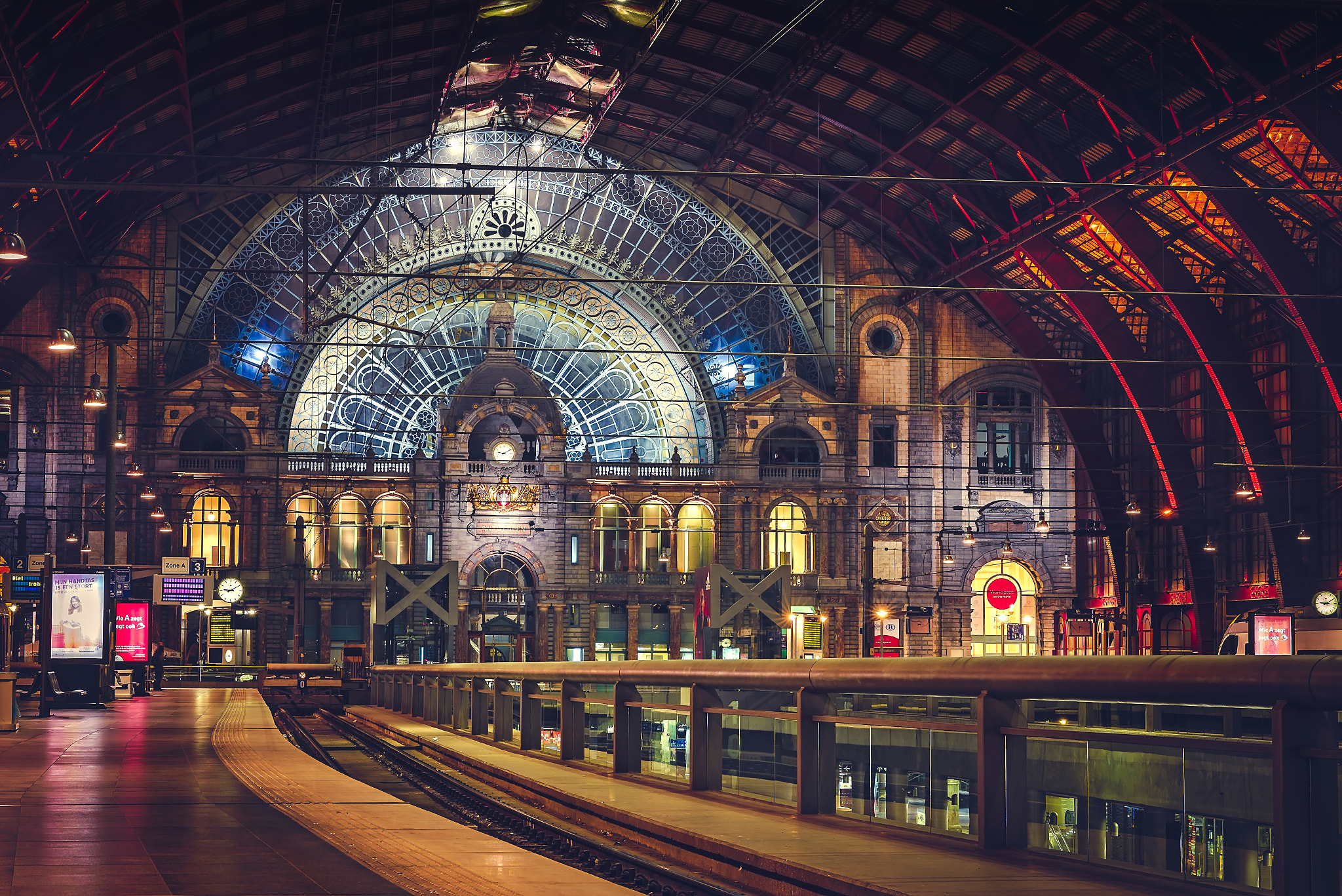 Nikon D600 sample photo. Antwerpen centraal (perron) photography