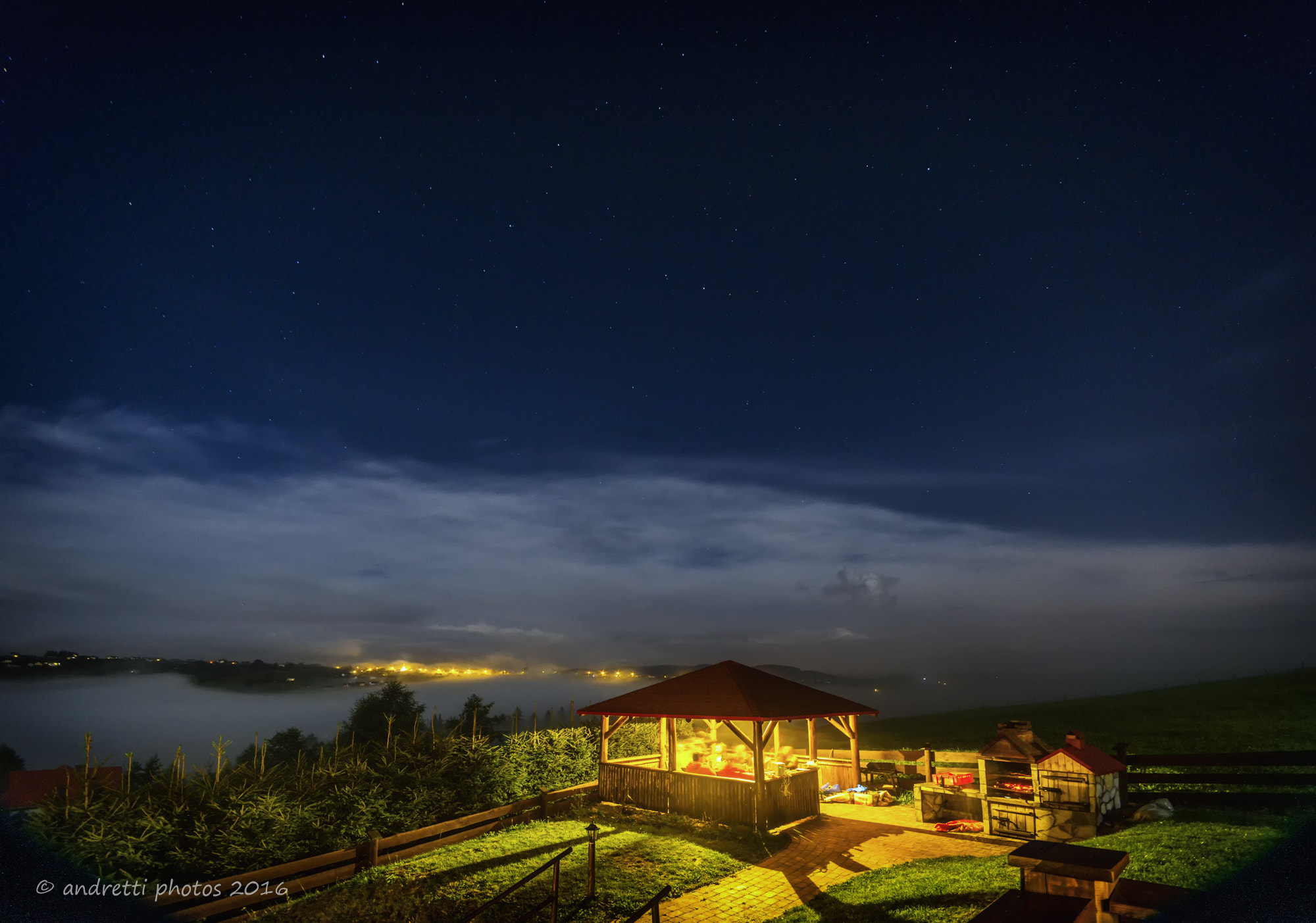 Sigma 10-20mm F4-5.6 EX DC HSM sample photo. Misty evening photography