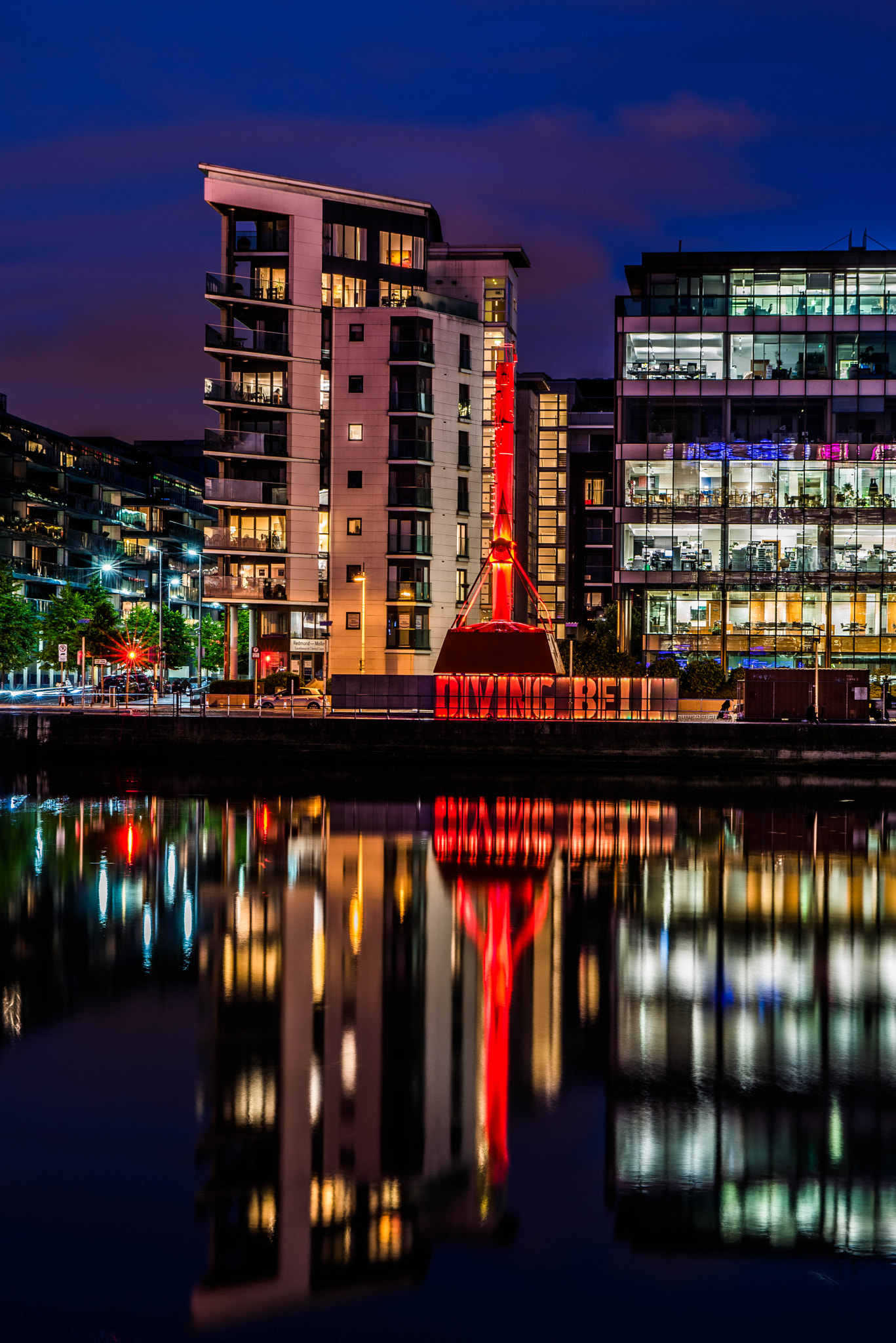 Nikon D750 + Sigma 24-70mm F2.8 EX DG Macro sample photo. The diving bell, dublin city, ireland. photography
