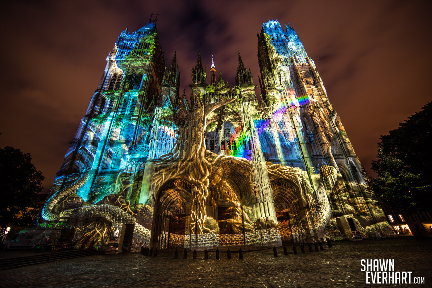 Canon EOS 5DS R + Canon EF 14mm F2.8L II USM sample photo. Rouen cathedral at night photography