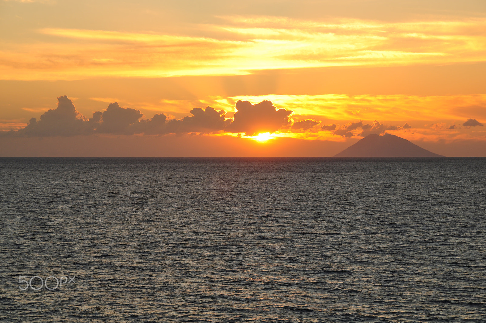 Nikon D5000 sample photo. Tramonto su stromboli photography