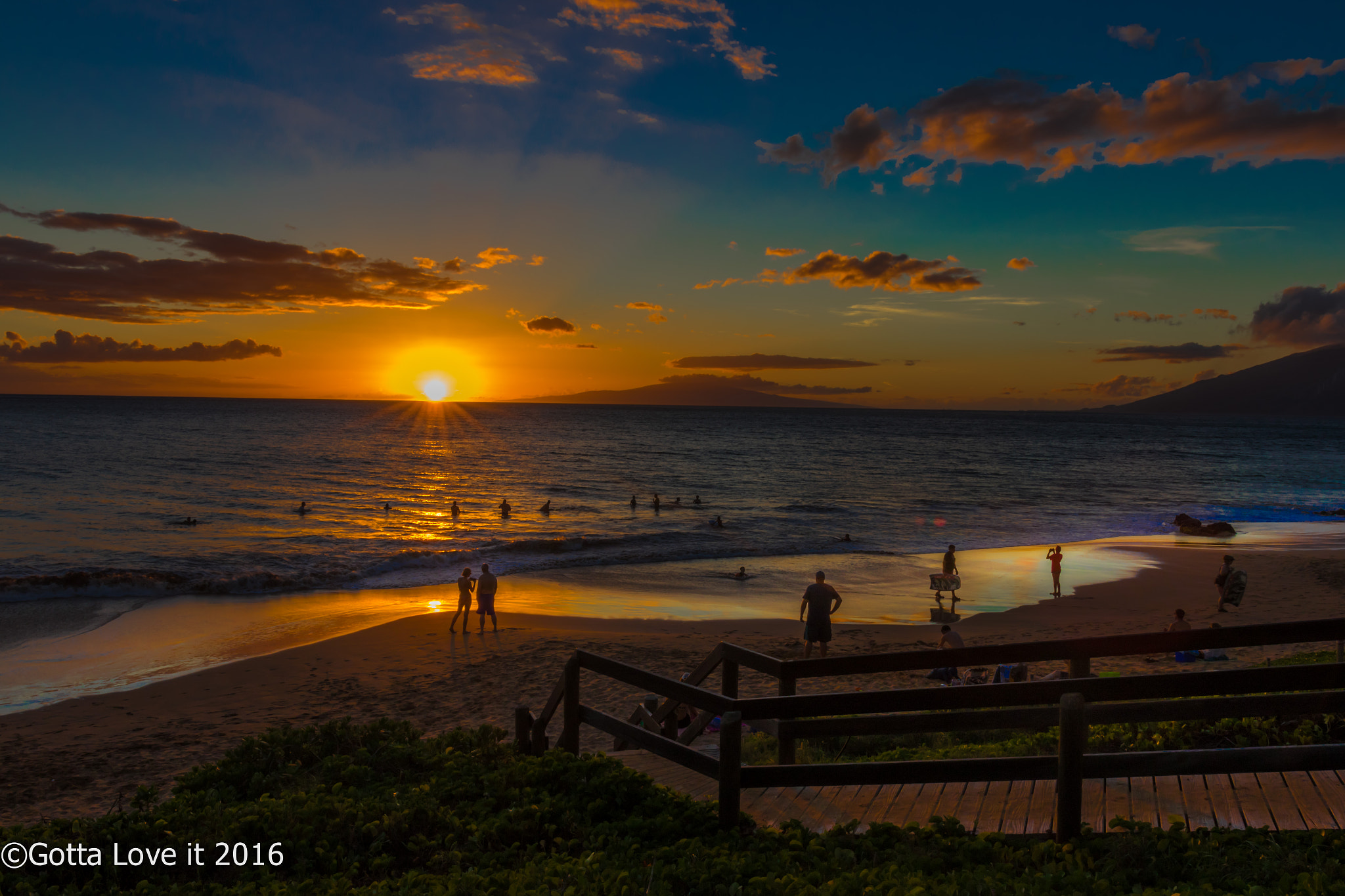Sigma 18-35mm f/1.8 DC HSM sample photo. Maui beach sunset photography