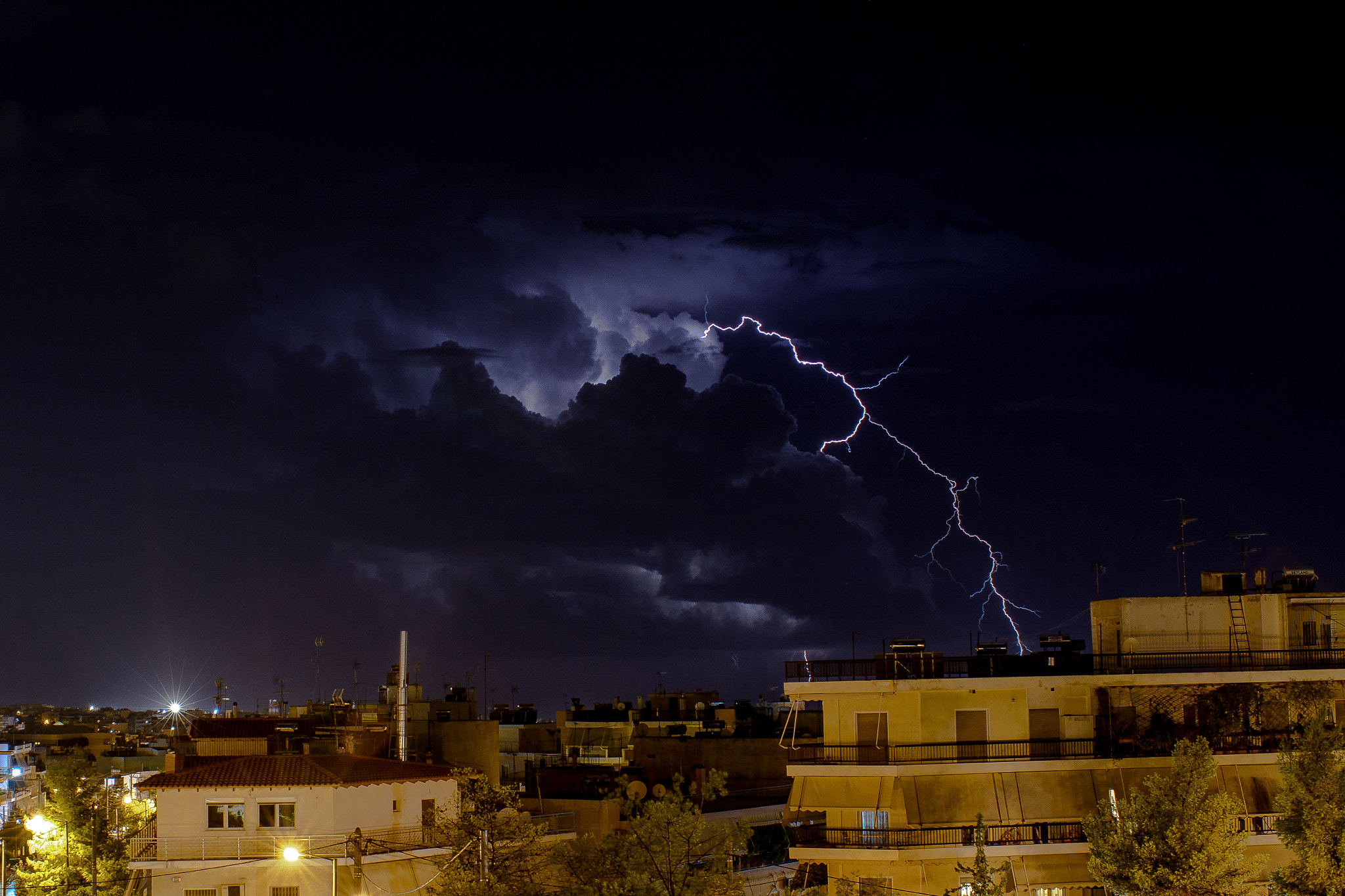 Nikon D7100 + Sigma 28-70mm F2.8 sample photo. City lightning! photography