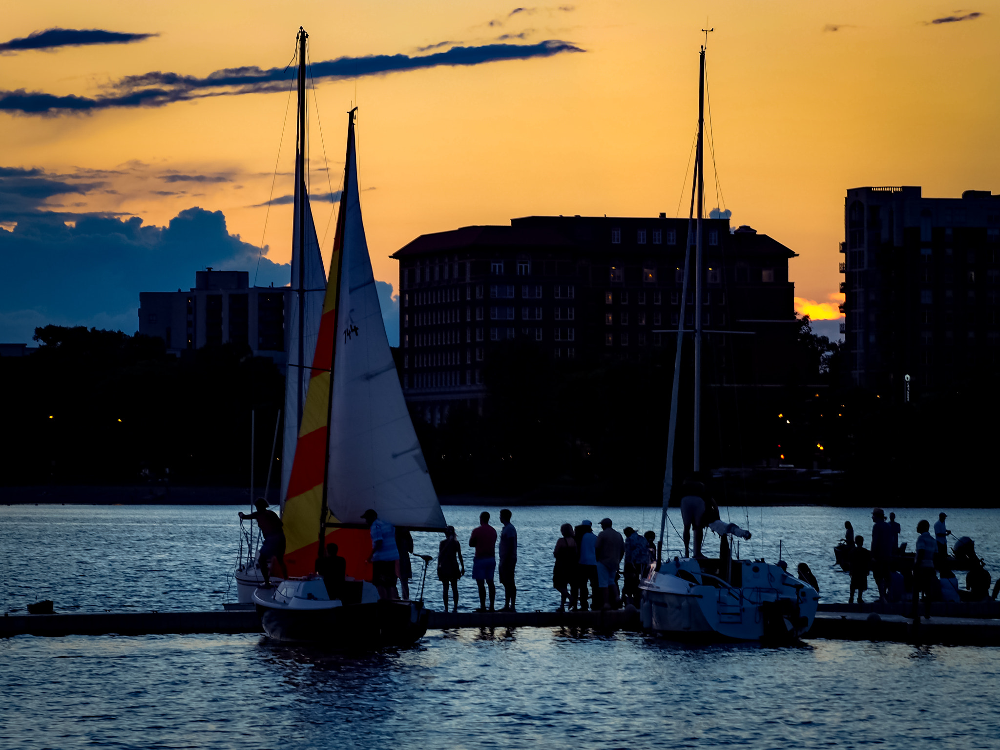 Olympus PEN E-PL5 sample photo. Sailing at sunset photography