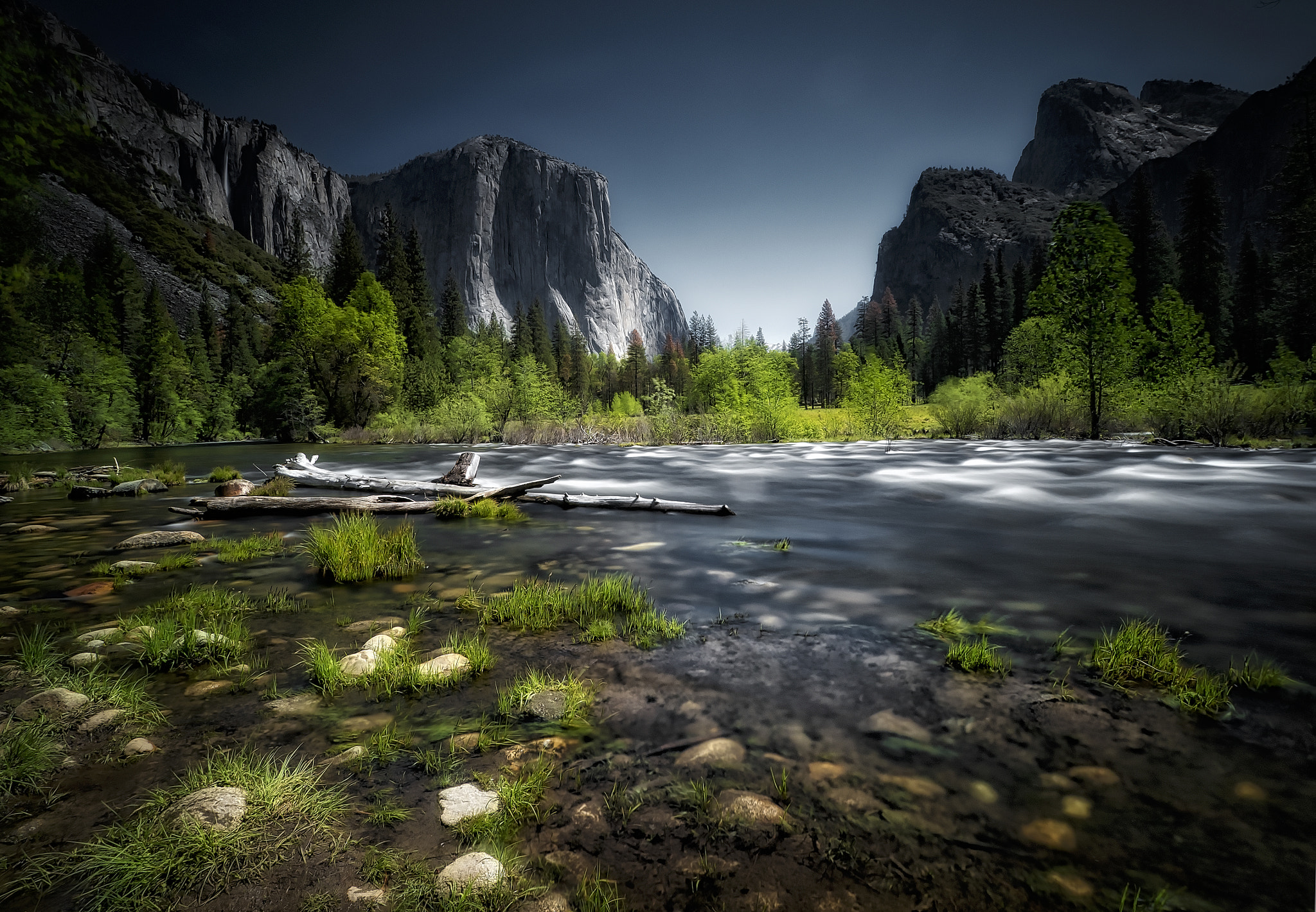 Olympus OM-D E-M5 II sample photo. Merced river photography