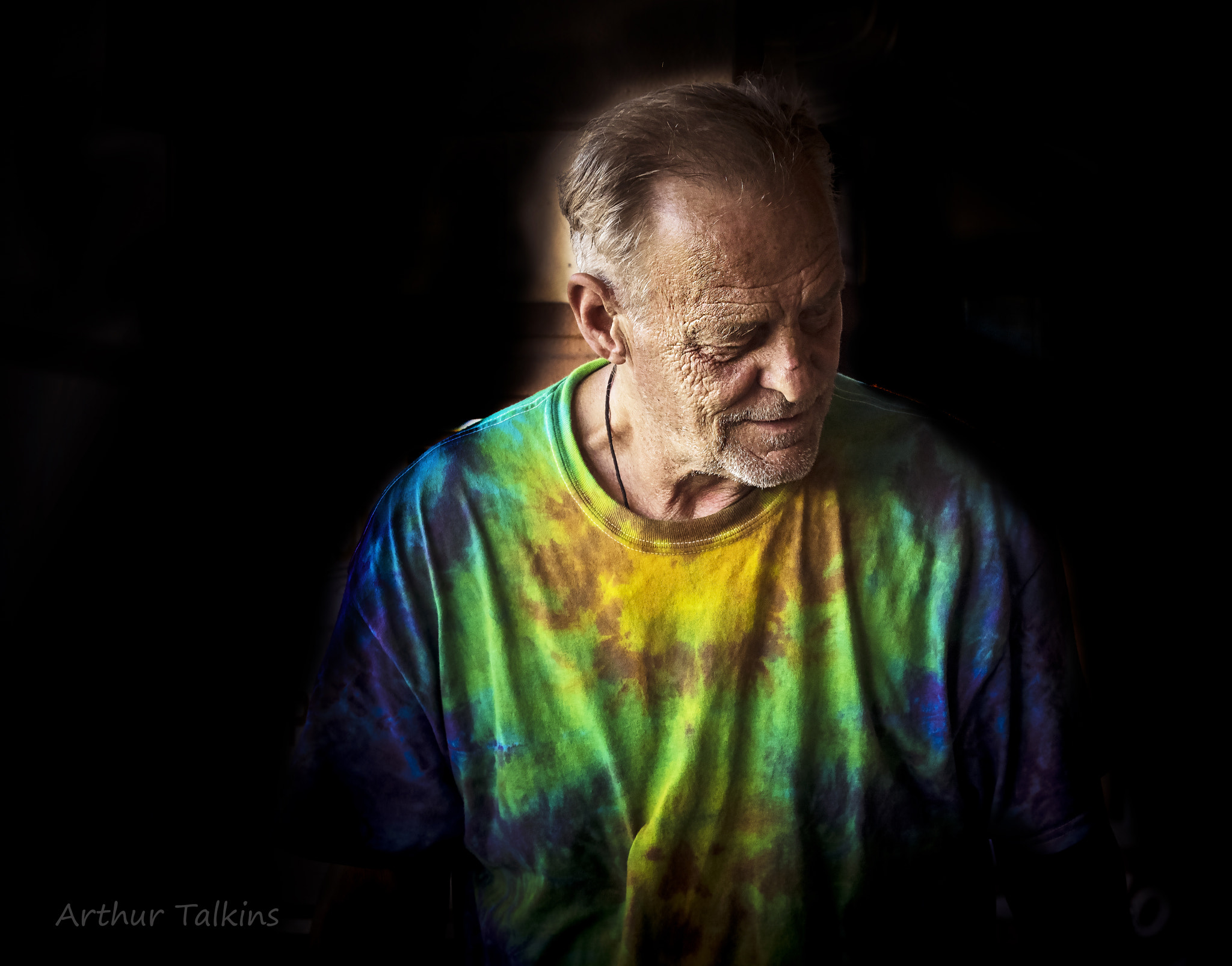 Sigma 70-200mm F2.8 EX DG Macro HSM II sample photo. Lurking colours emerging from the shadows... photography