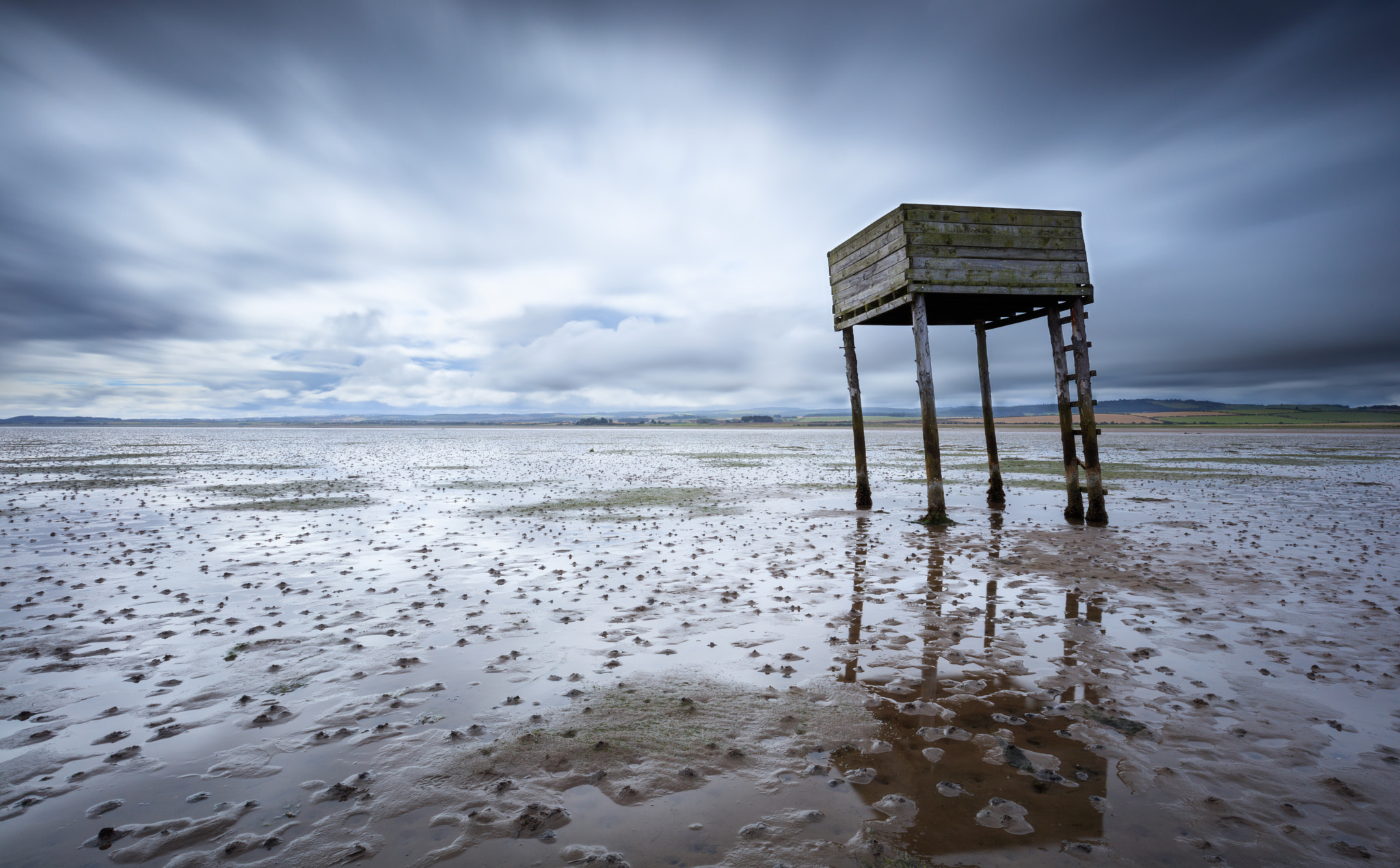 Canon EOS 5DS R + Canon EF 16-35mm F4L IS USM sample photo. Lindisfarne escape tower photography