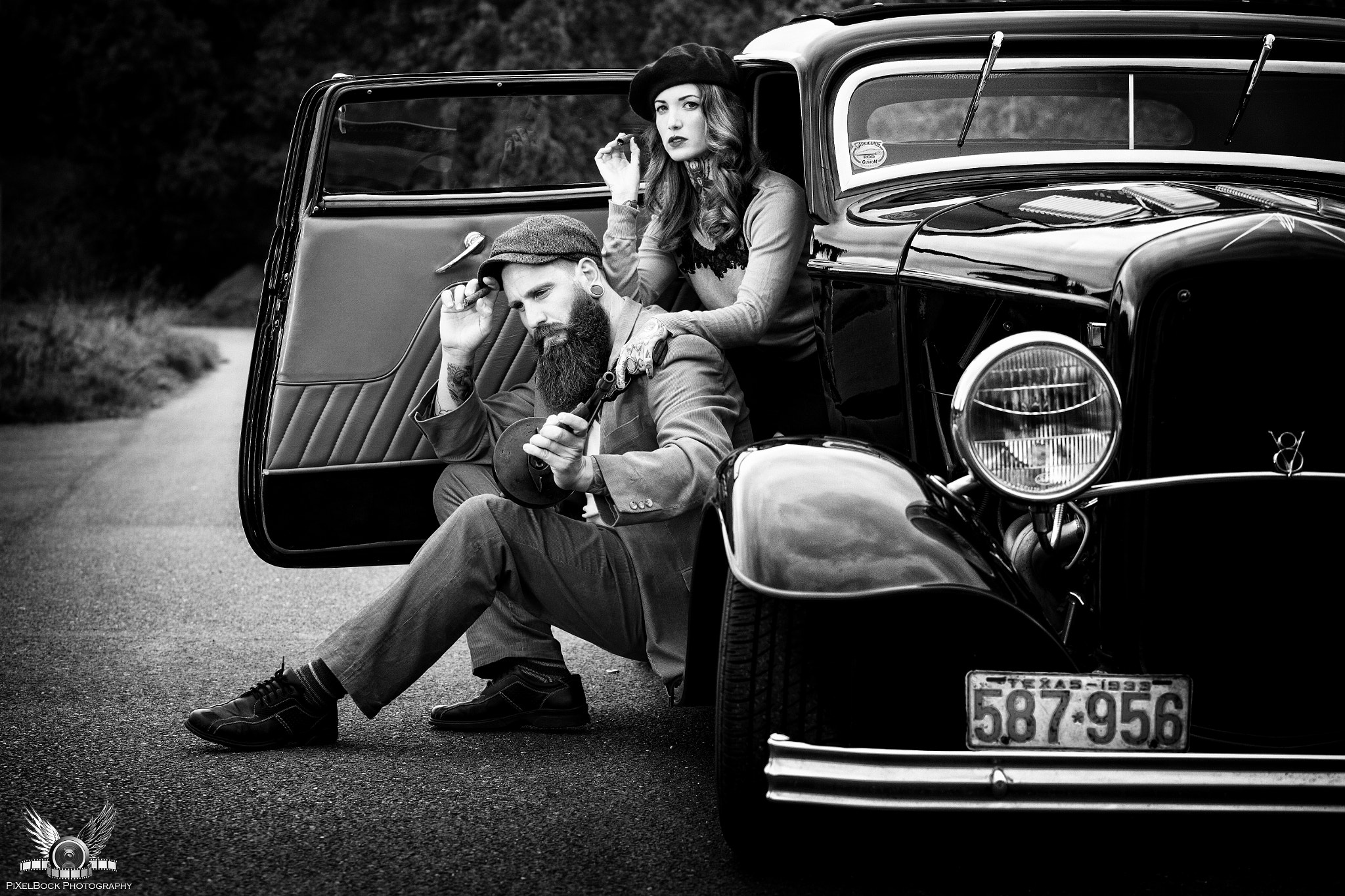 Canon EOS-1Ds Mark II sample photo. Bonnie and clyde - we rob banks! photography