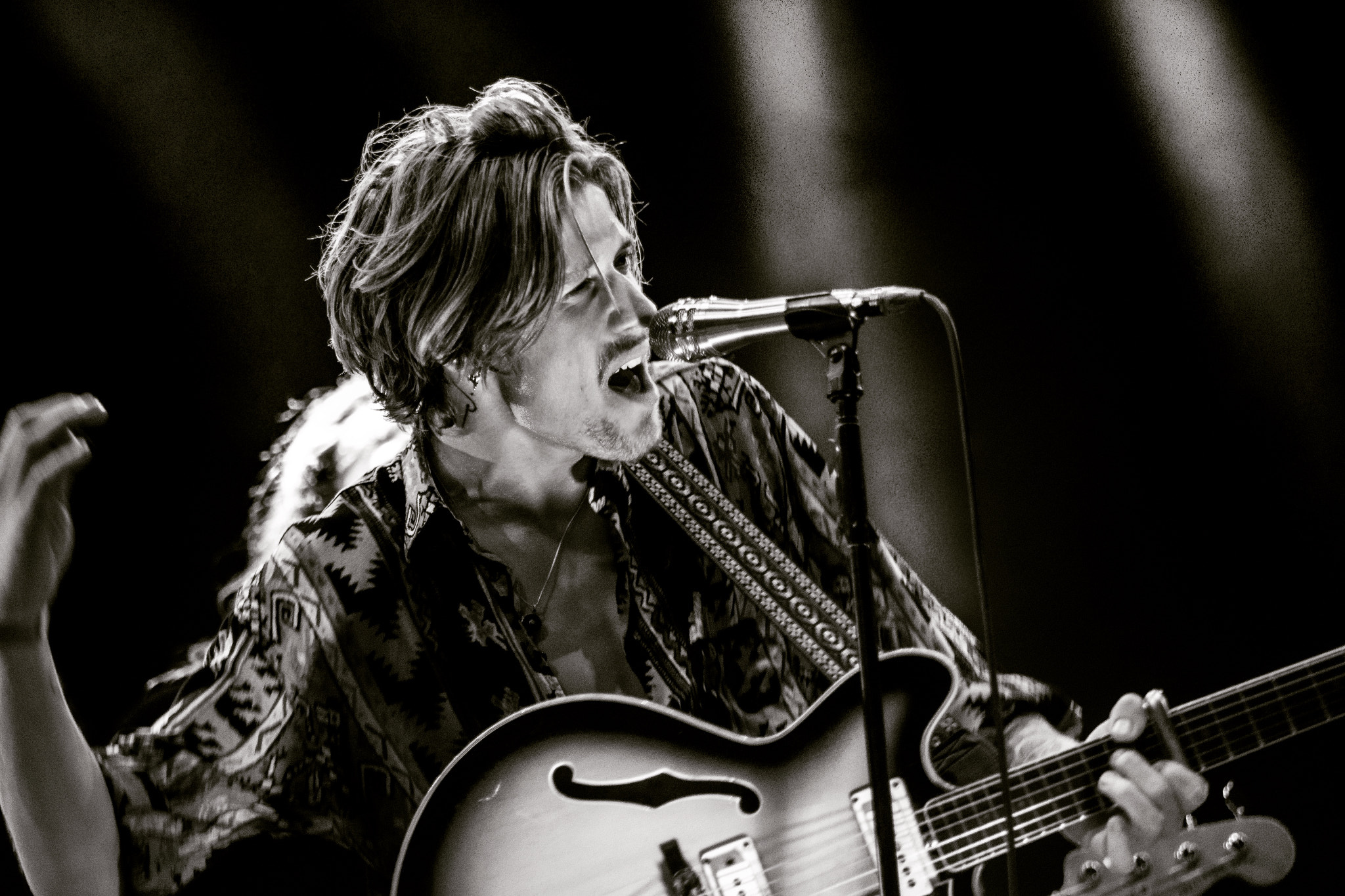 Sigma 50-150mm F2.8 EX APO DC HSM sample photo. Son mieux performing at festival breda barst photography