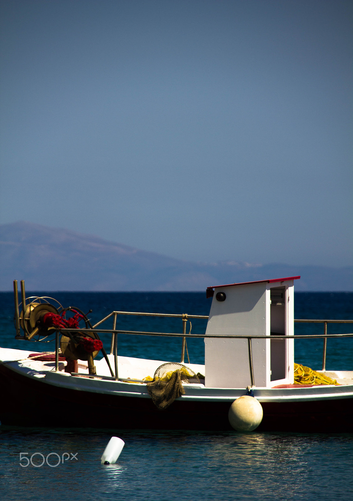 Sigma 18-200mm f/3.5-6.3 DC OS sample photo. Boat photography