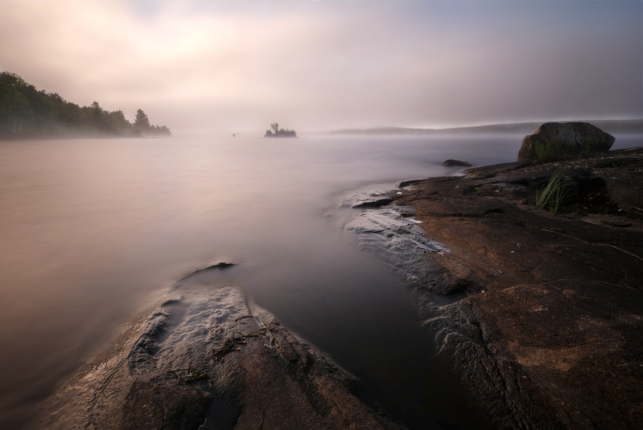 Fujifilm X-Pro2 + ZEISS Touit 12mm F2.8 sample photo. Kayaking in algonquin fog photography