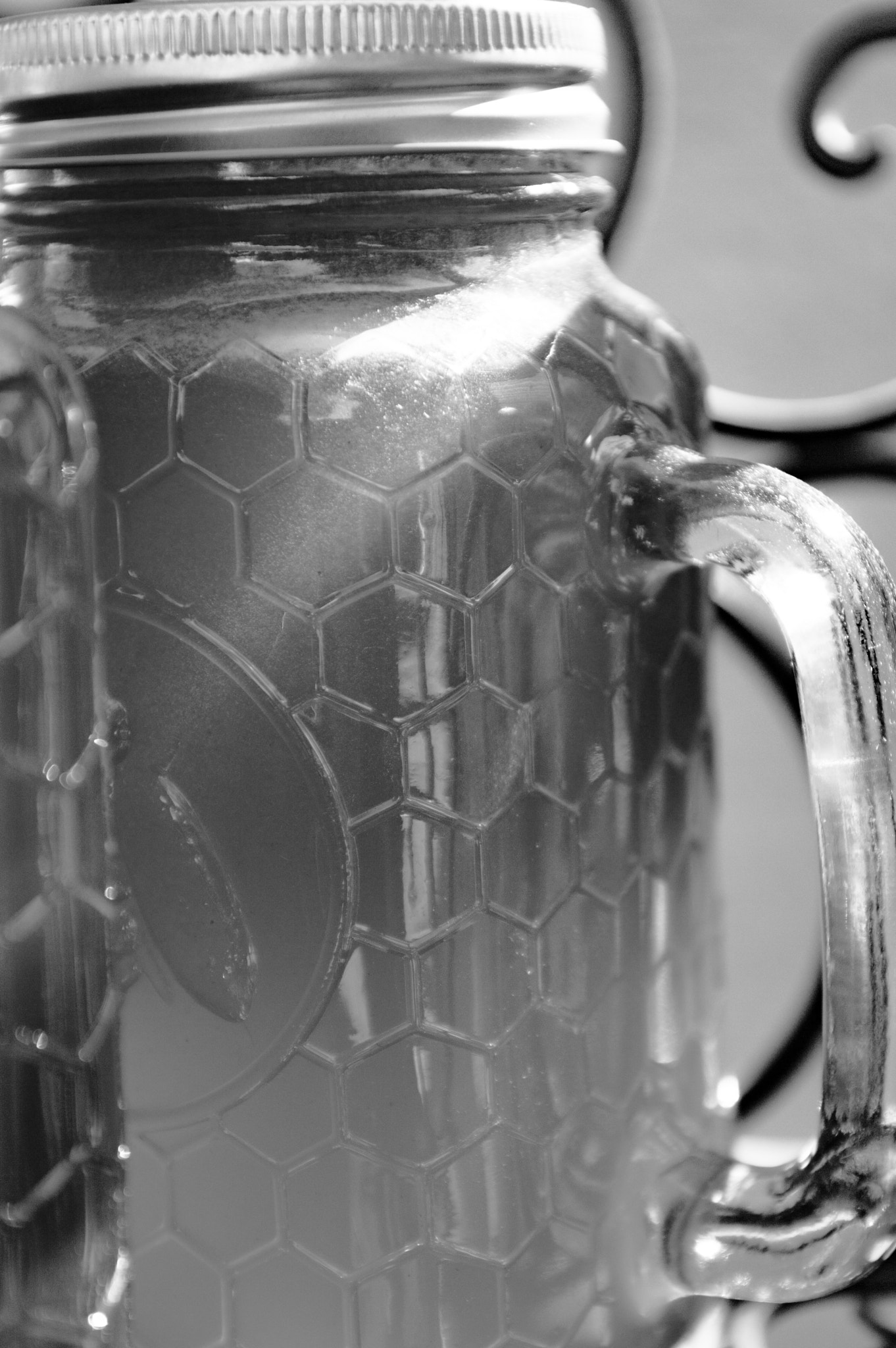Sigma 18-50mm F2.8-4.5 DC OS HSM sample photo. Honey jar photography