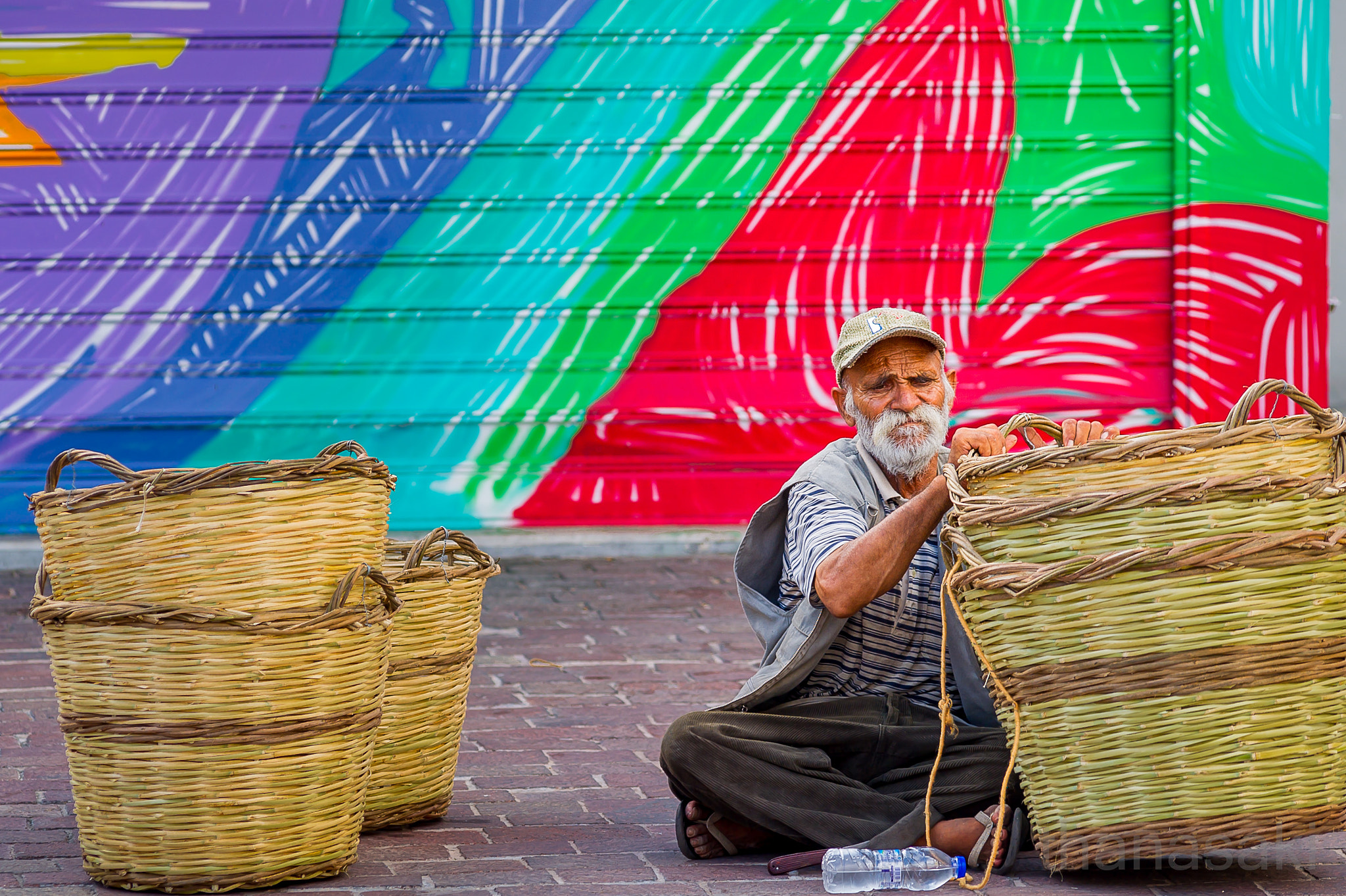 Nikon D3S + Nikon AF-Nikkor 80-200mm F2.8D ED sample photo. Basket vendor photography