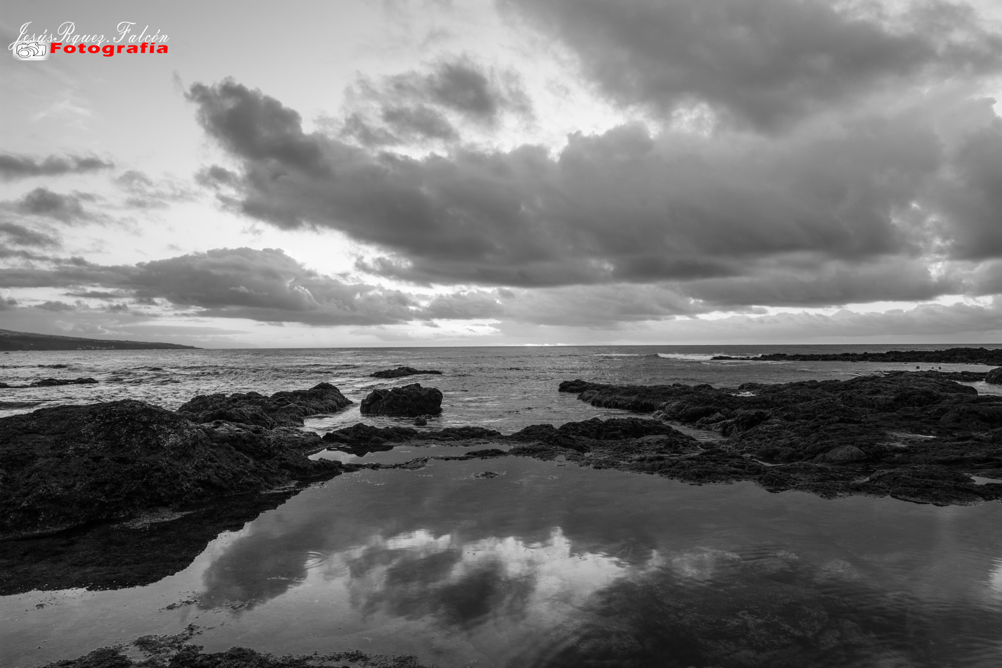 Samyang 14mm F2.8 ED AS IF UMC sample photo. Calm in the storm. photography