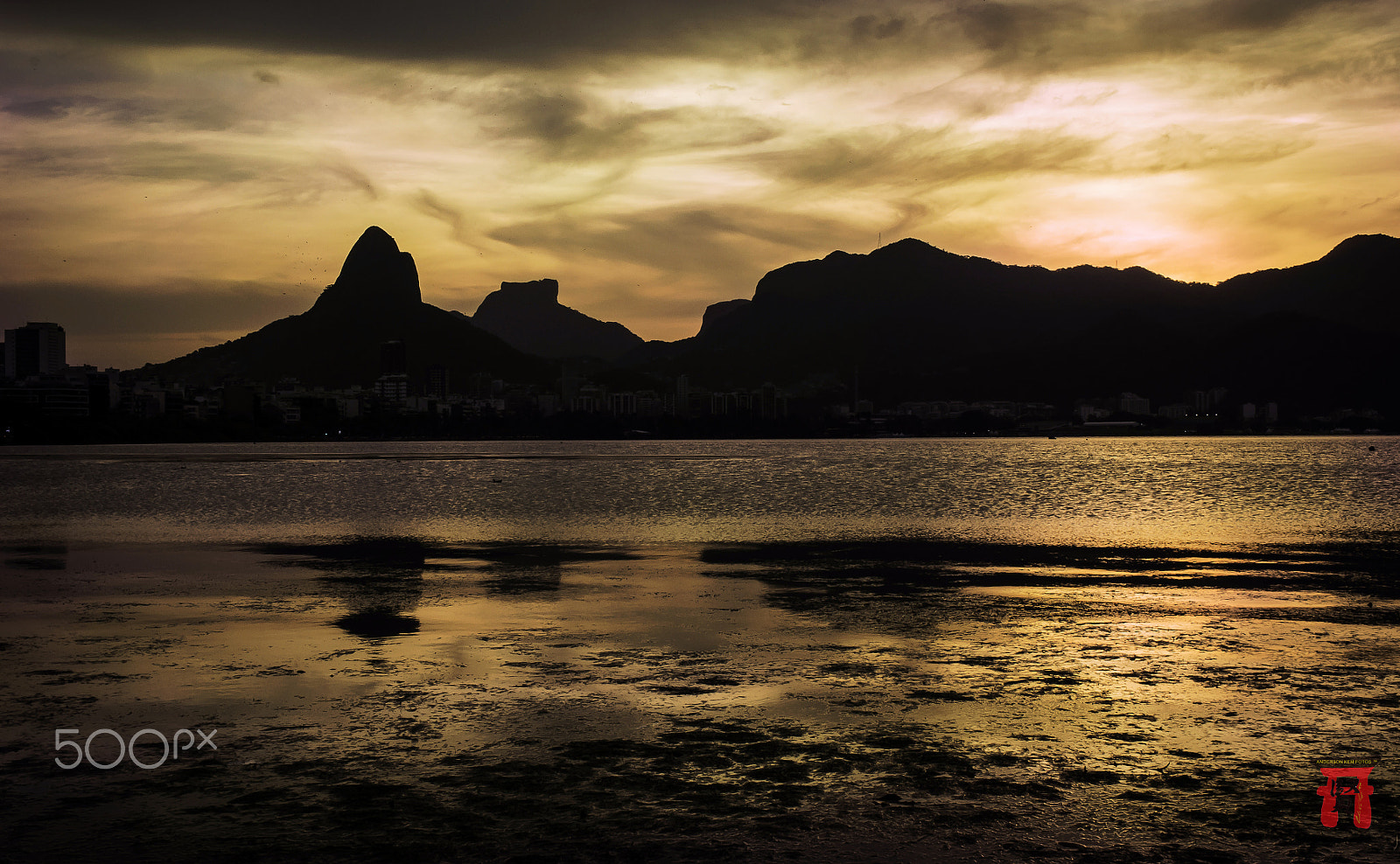 Sony Alpha NEX-3 + Sony E 18-55mm F3.5-5.6 OSS sample photo. Sunset - lagoa - rj photography