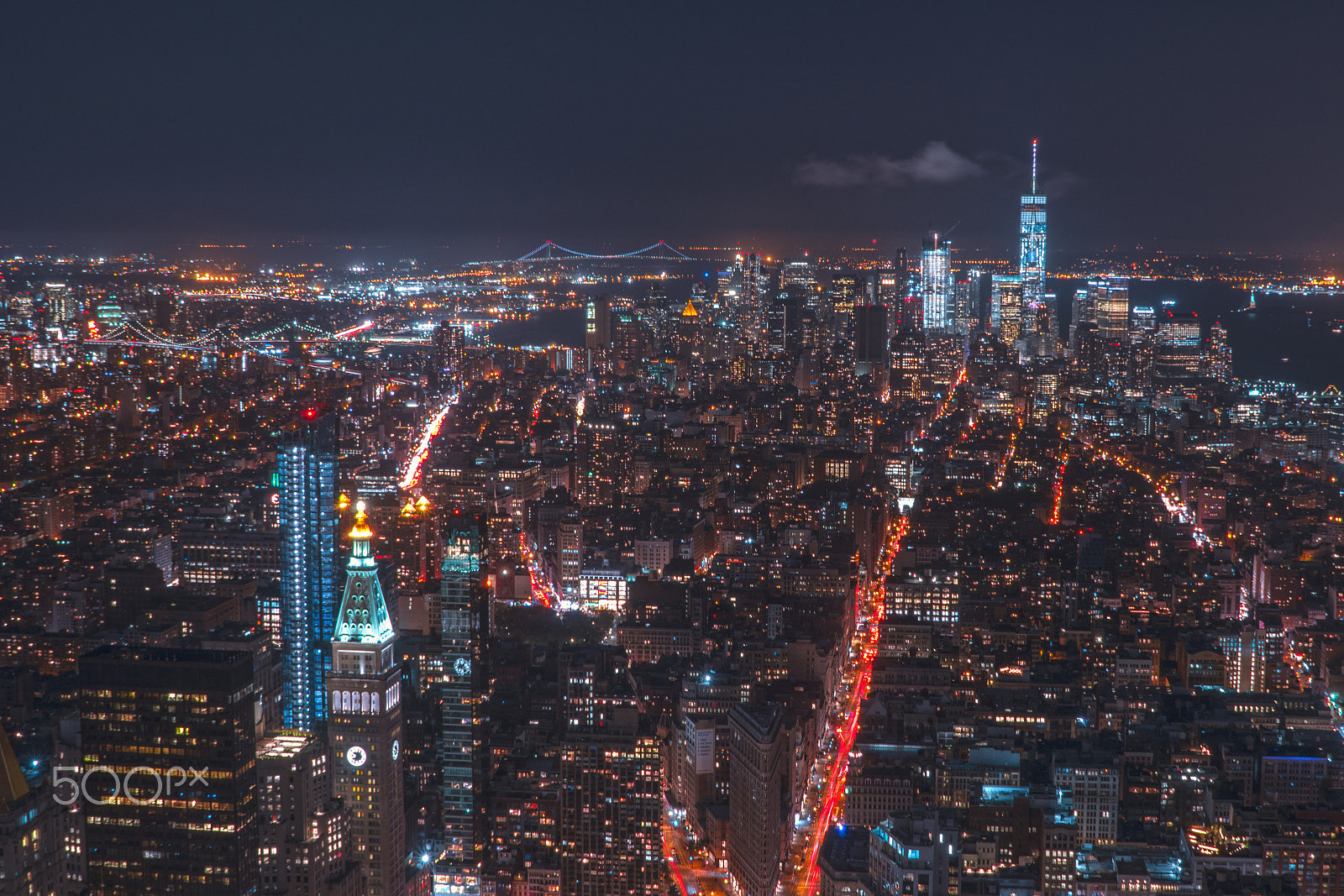 Sony a6300 + Sony FE 28-70mm F3.5-5.6 OSS sample photo. New york city at night photography