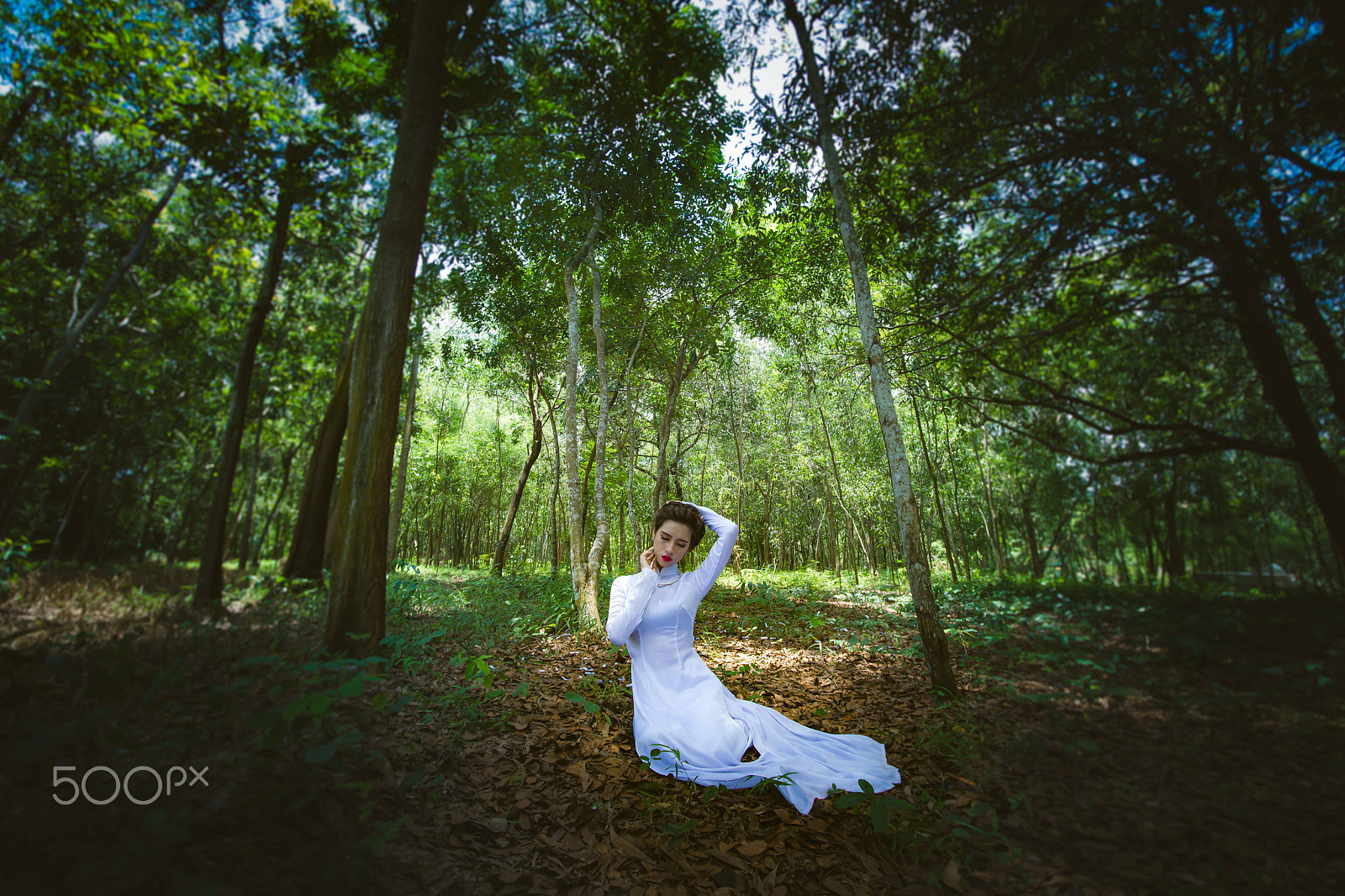 Sony Alpha DSLR-A850 + Sony Vario-Sonnar T* 16-35mm F2.8 ZA SSM sample photo. 3 ao dai viet nam photography