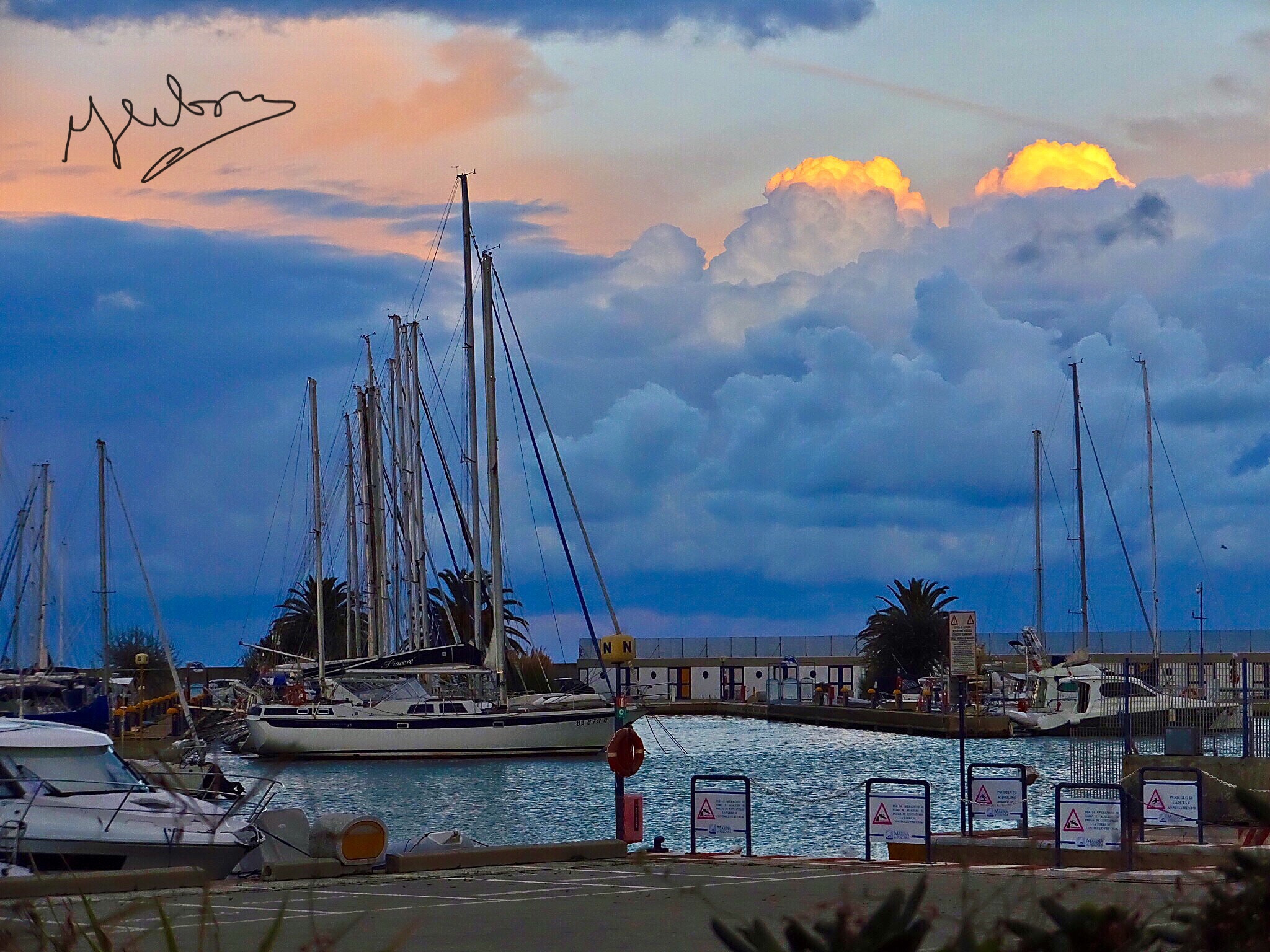 Fujifilm FinePix F900EXR sample photo. Dramatic sunset at the marina photography