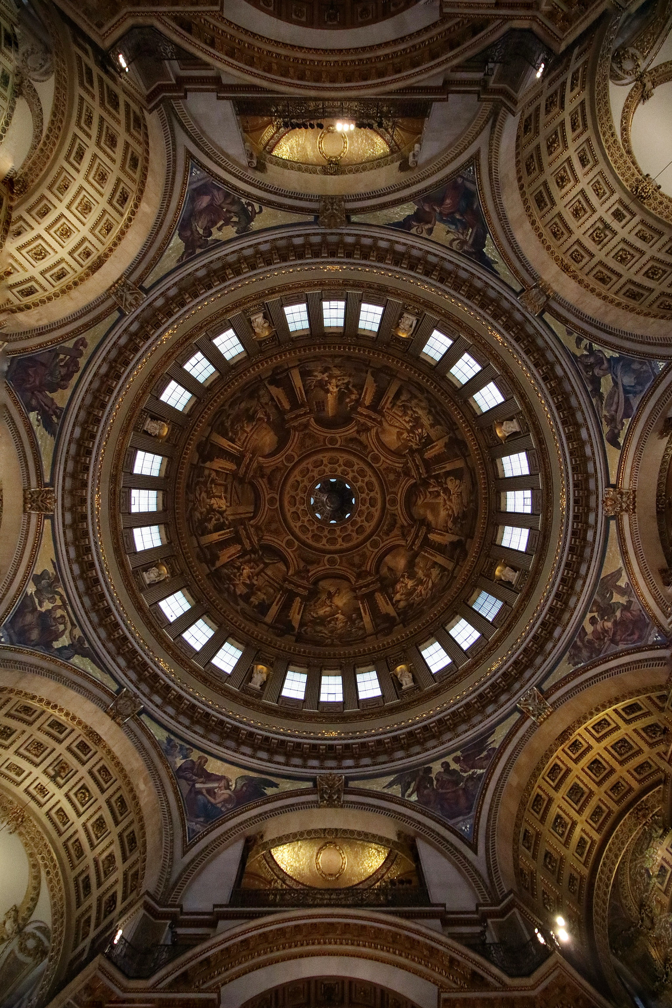 Canon EF-S 10-18mm F4.5–5.6 IS STM sample photo. St paul's  photography