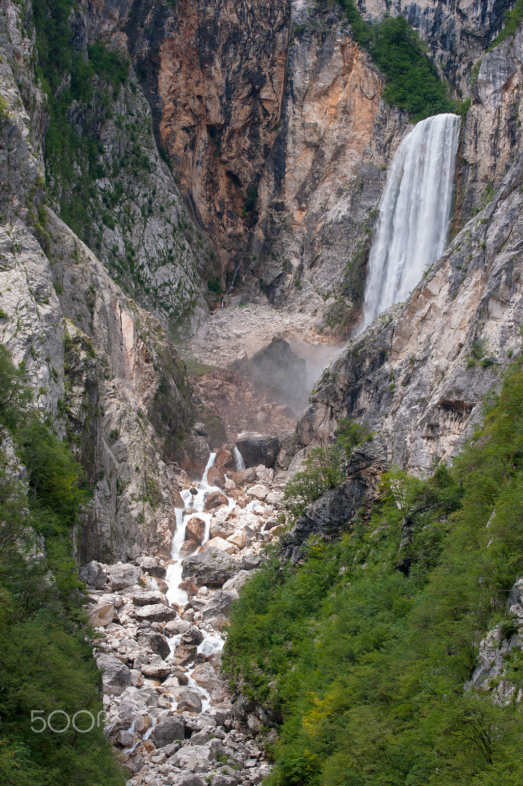 Sigma 55-200mm F4-5.6 DC sample photo. Boka waterfall photography