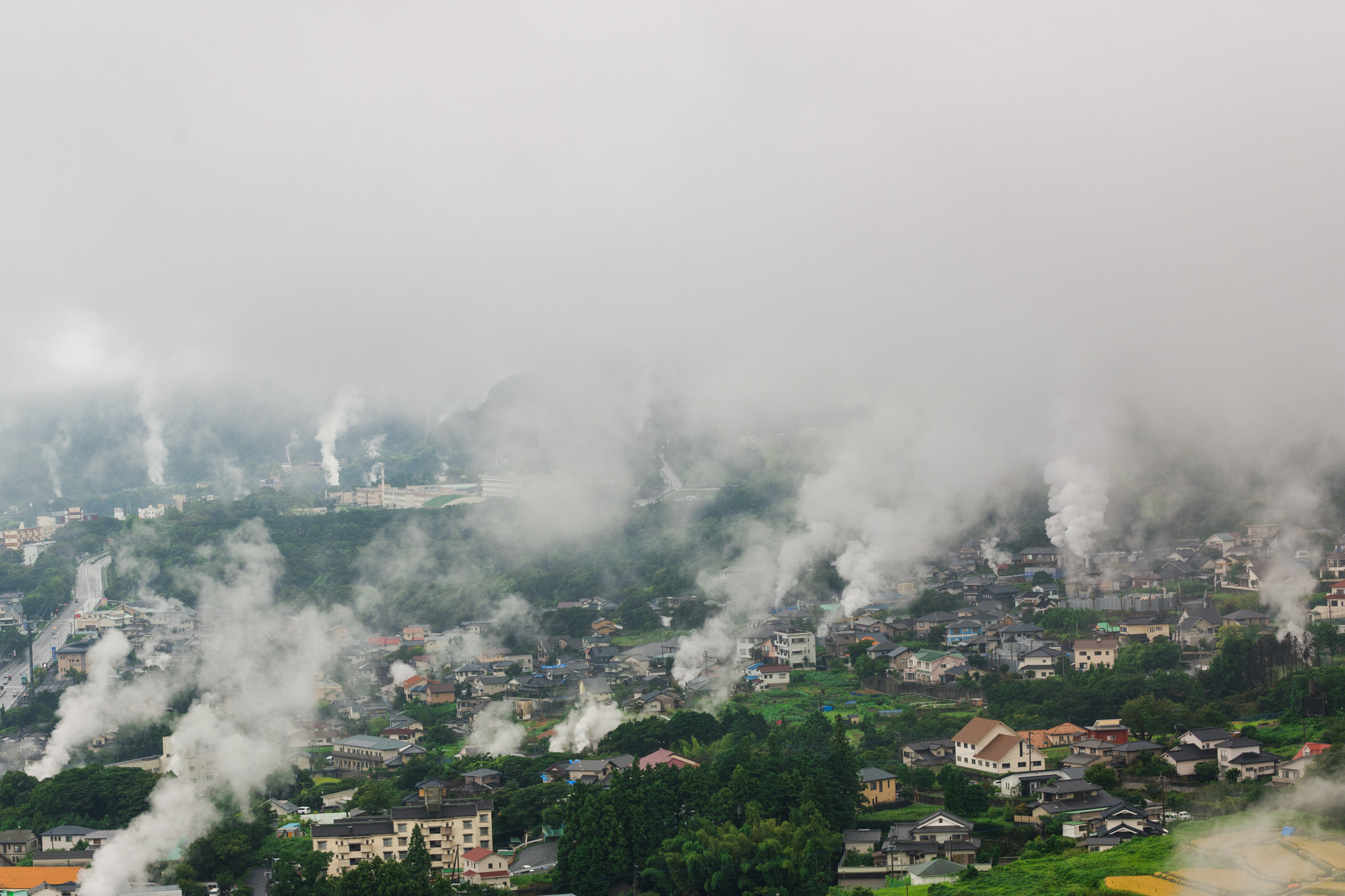 Leica SL (Typ 601) sample photo. Hot springs town photography