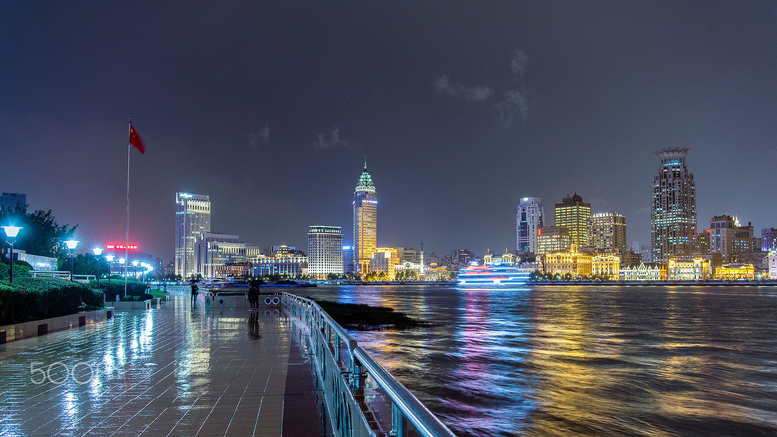Nikon AF-S Nikkor 24-70mm F2.8E ED VR sample photo. Postcard greetings from shanghai photography
