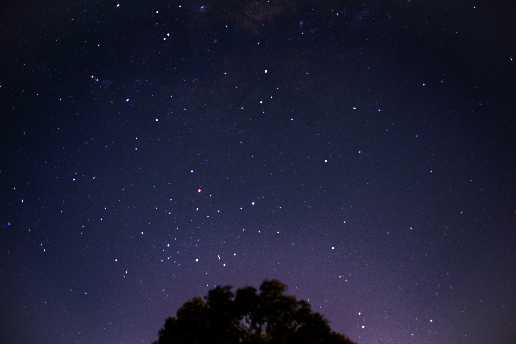 Nikon D610 + AF Zoom-Nikkor 35-70mm f/2.8D sample photo. Space from the suburbs photography