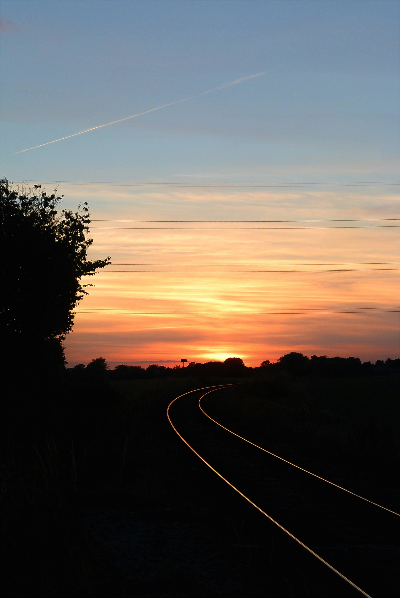 Nikon 1 Nikkor 11-27.5mm F3.5-5.6 sample photo. Tracks... photography