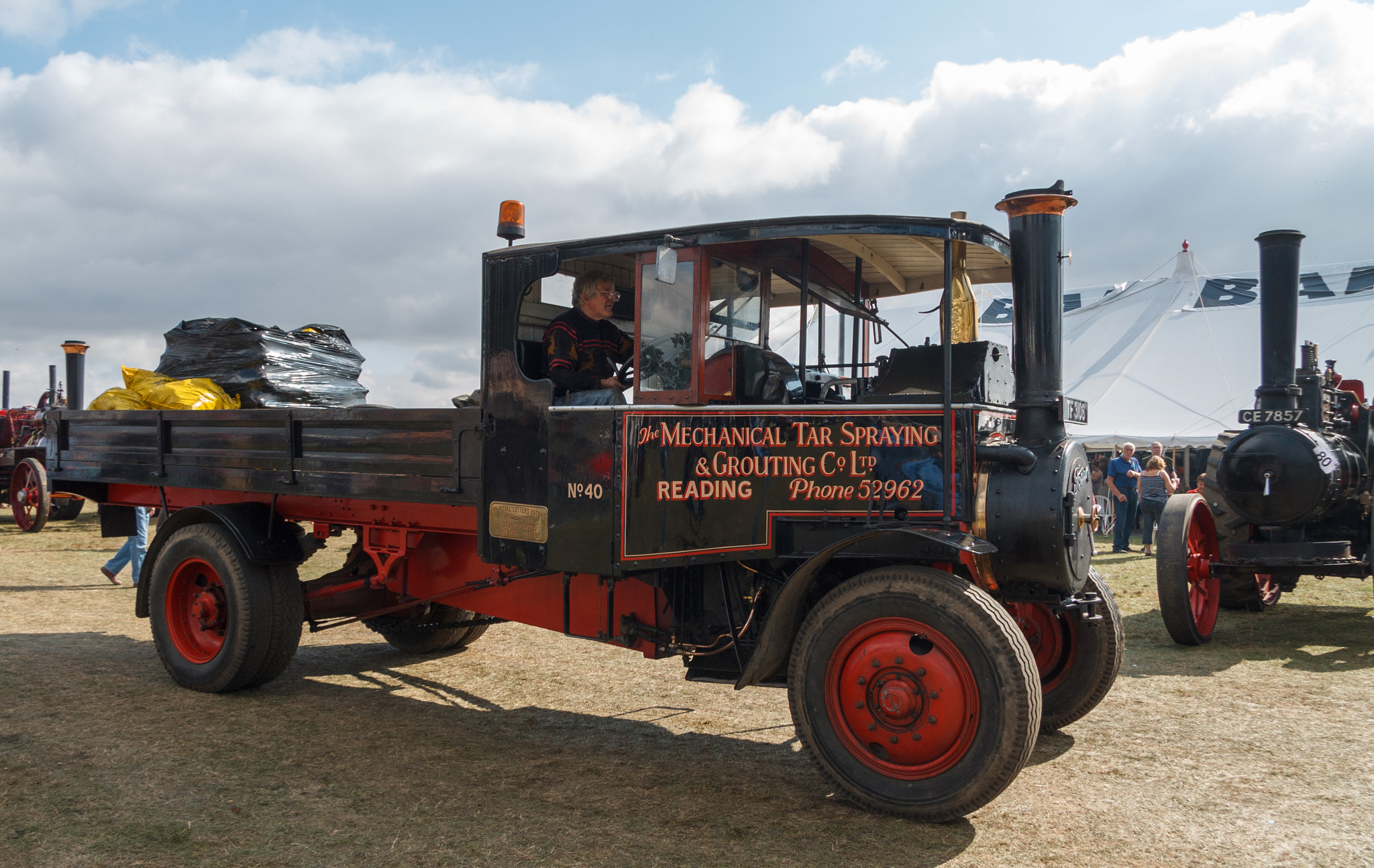 Canon EF-S 17-85mm F4-5.6 IS USM sample photo. Foden steam lorry photography