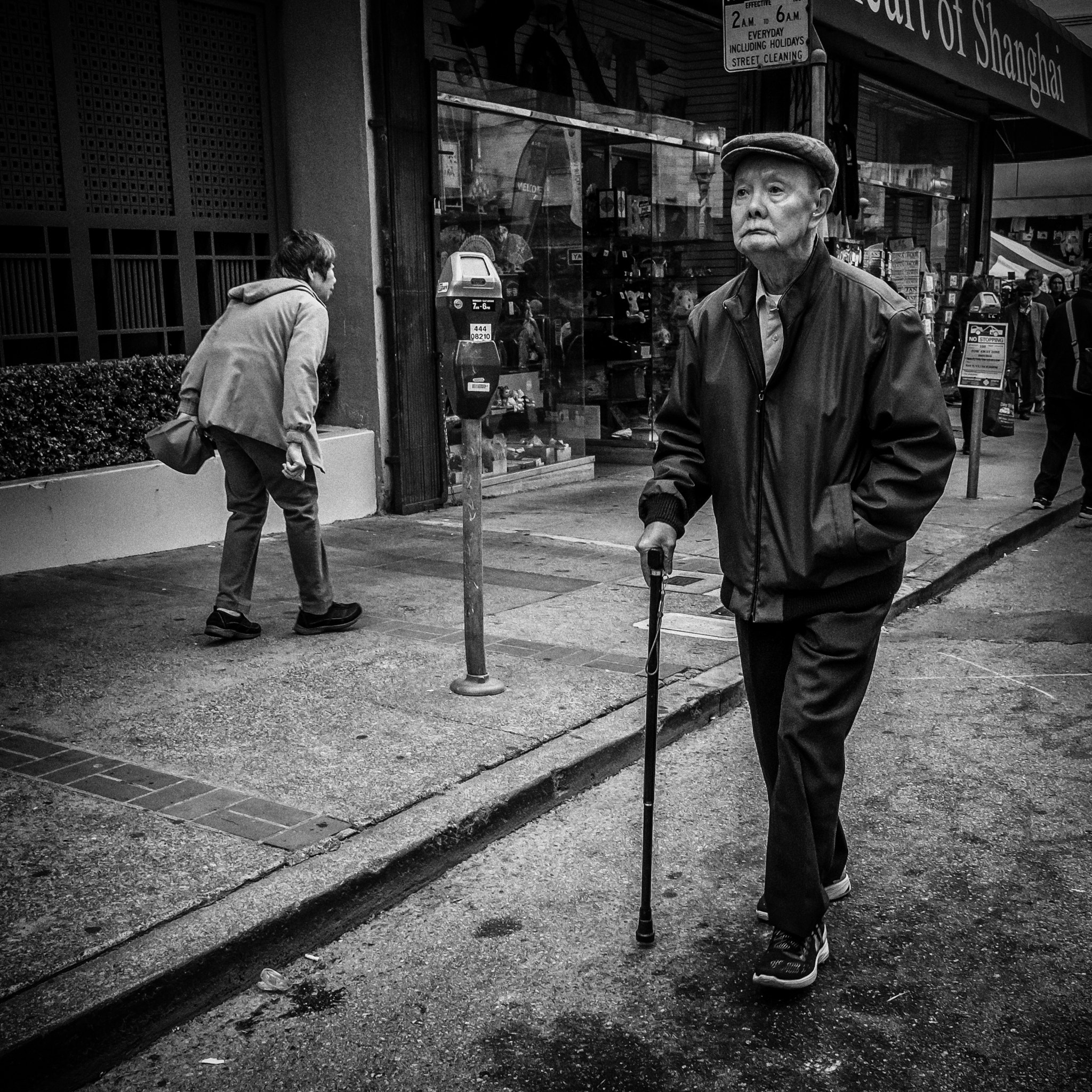 Fujifilm X-E2 + Fujifilm XF 18mm F2 R sample photo. Determined photography