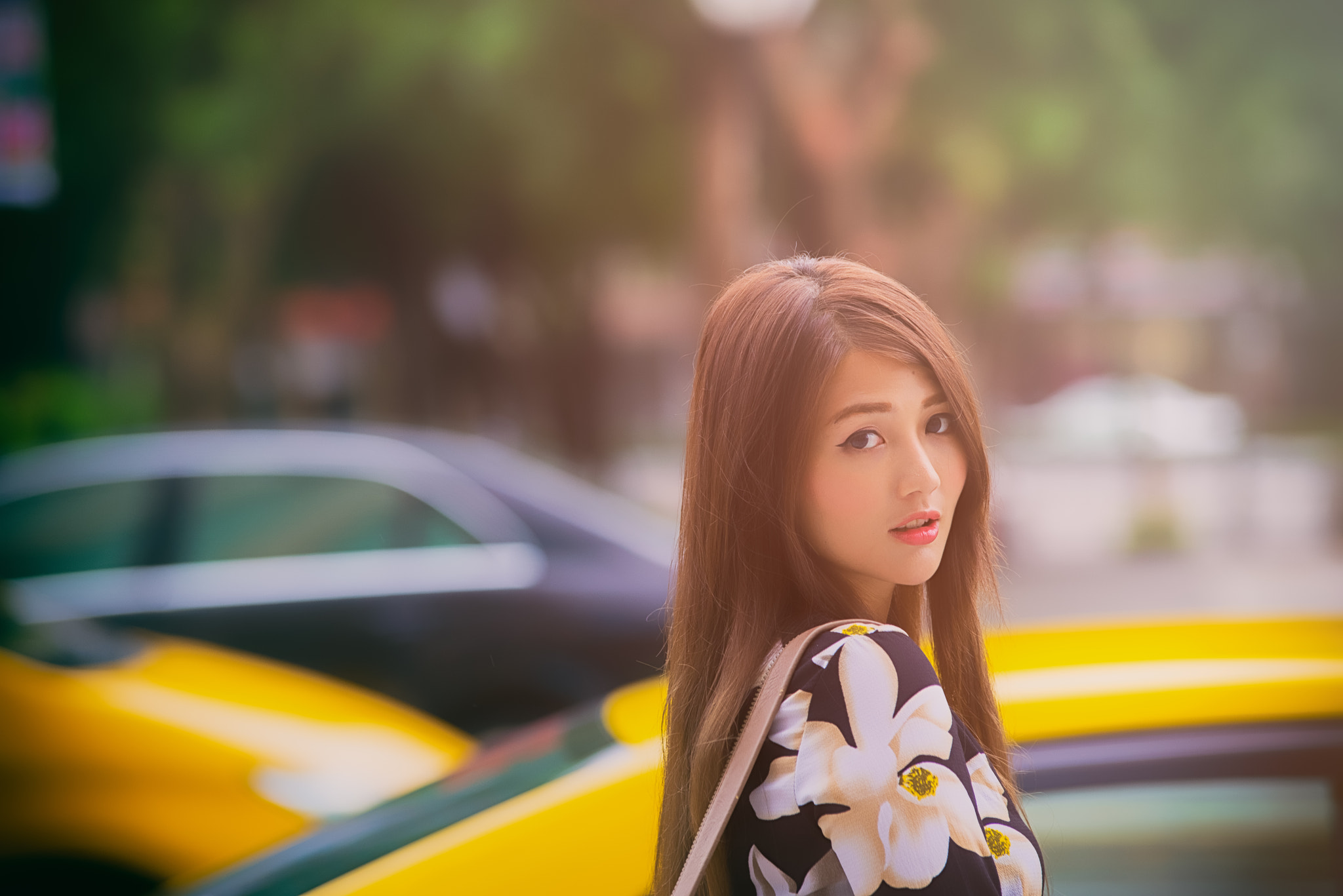 Tamron SP AF 70-200mm F2.8 Di LD (IF) MACRO sample photo. Girl photography