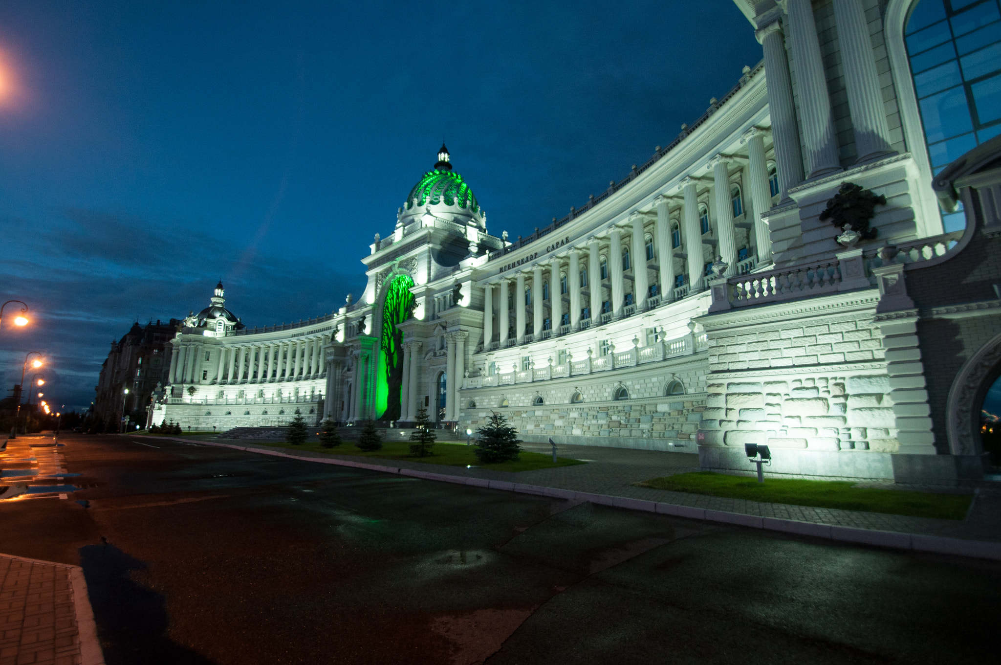 Nikon D90 + Tamron SP AF 10-24mm F3.5-4.5 Di II LD Aspherical (IF) sample photo. Kazan palace photography