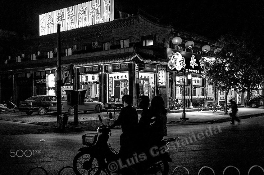 Pentax smc DA* 16-50mm F2.8 ED AL (IF) SDM sample photo. Street of pingyao at night. photography