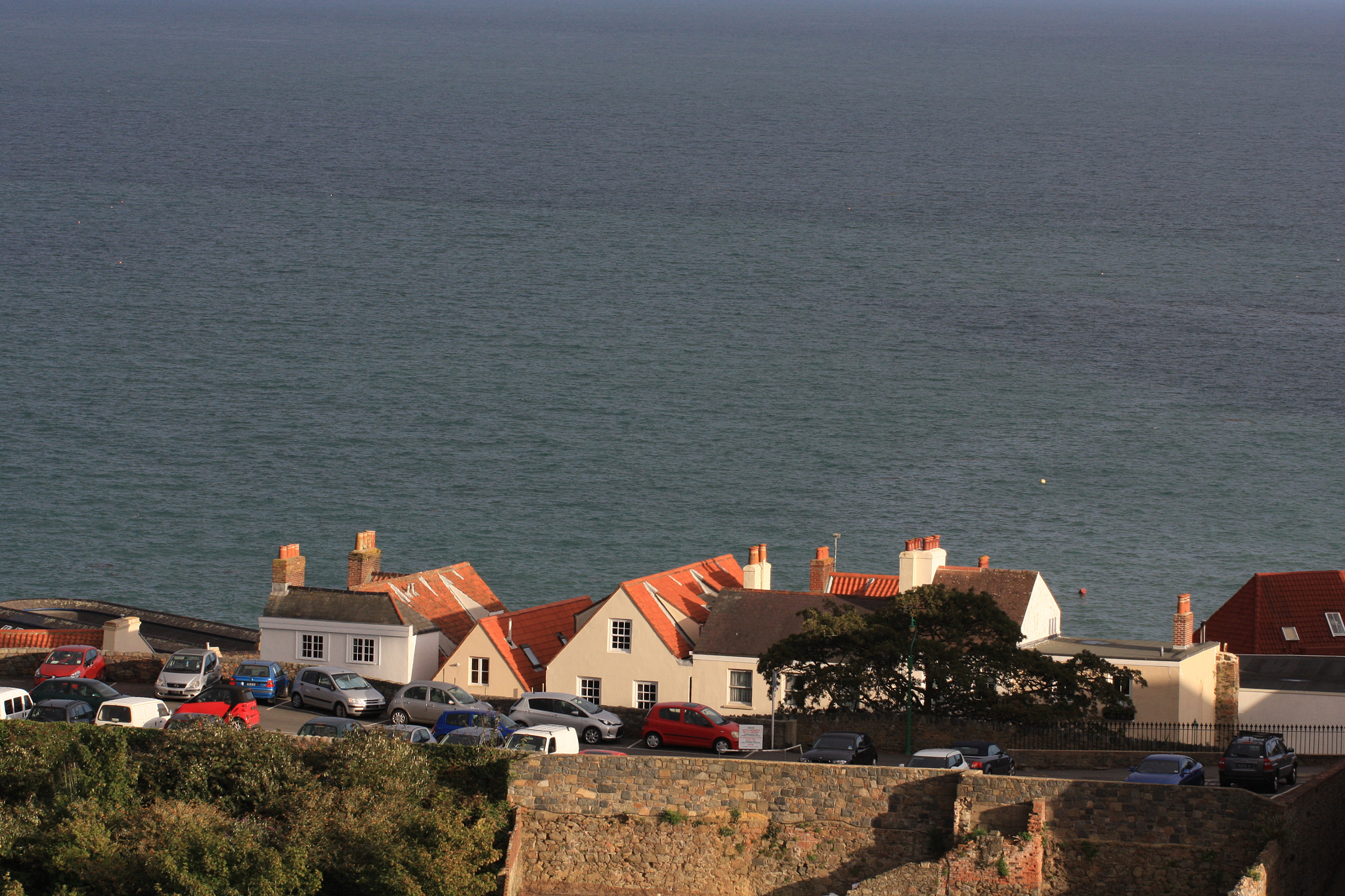 Canon EOS 40D sample photo. St peter port, havelet bay photography