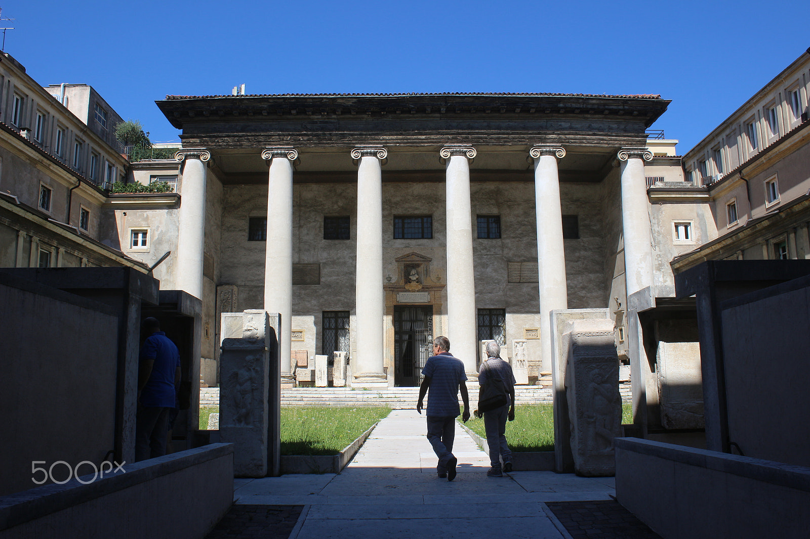 Canon EF-S 18-55mm F3.5-5.6 IS sample photo. Verona photography