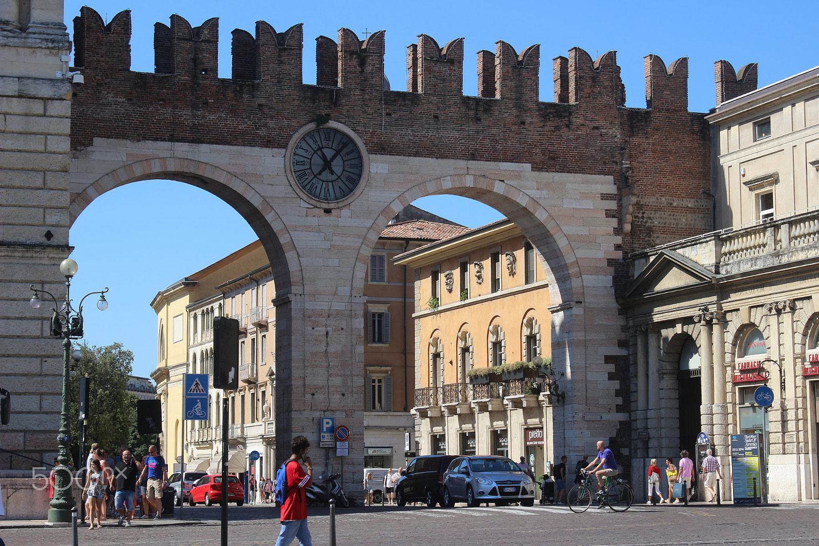 Canon EF-S 18-55mm F3.5-5.6 IS sample photo. Verona photography