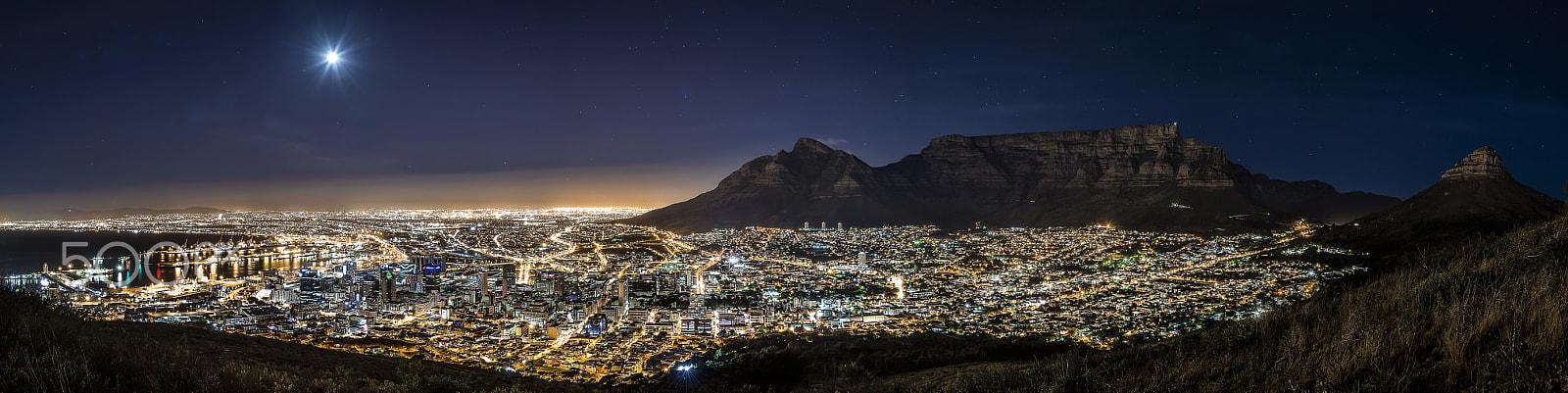 Nikon D4 sample photo. Cape town by night photography