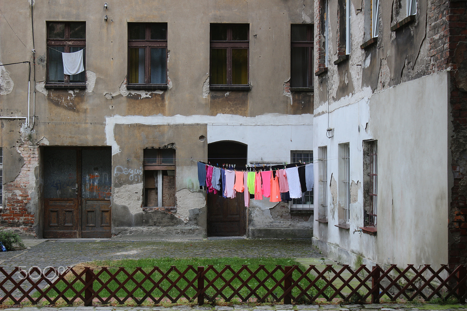 Canon EF-S 18-55mm F3.5-5.6 IS sample photo. Wroclaw photography