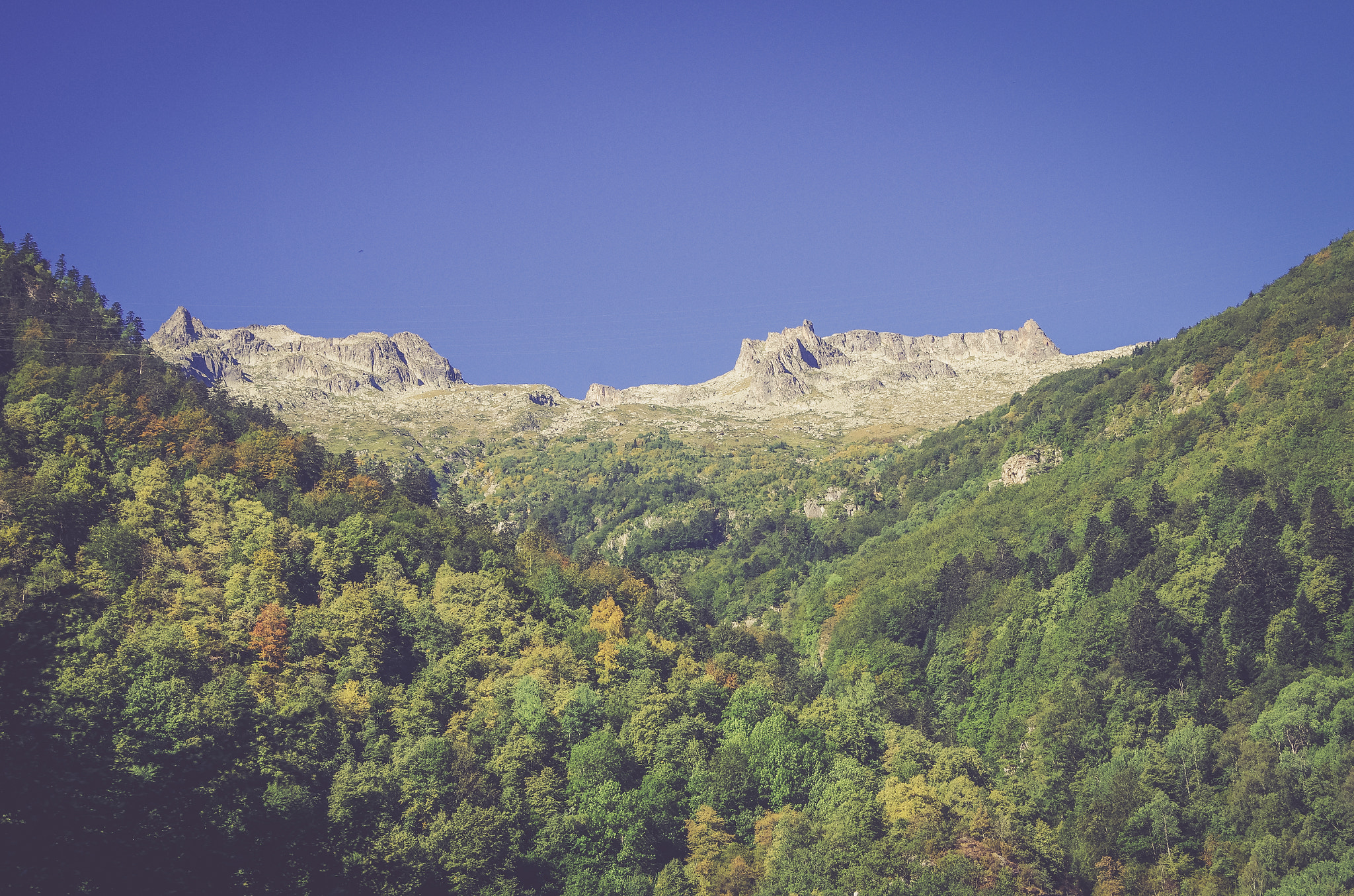 Tamron AF 28-75mm F2.8 XR Di LD Aspherical (IF) sample photo. Mountain photography