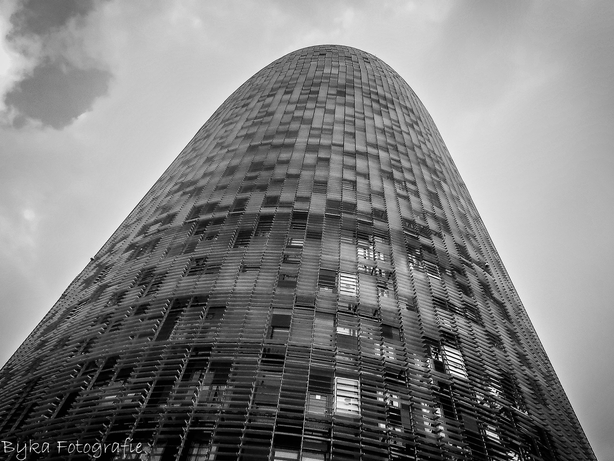 Olympus VR310,D720 sample photo. Torre agbar barcelona  photography