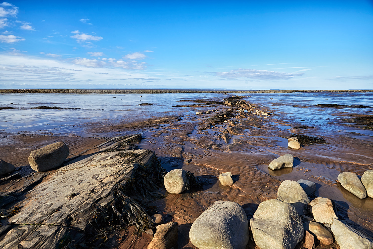 Nikon AF-S NIKKOR 17-35mm f/2.8 ED sample photo. Kilve beach photography