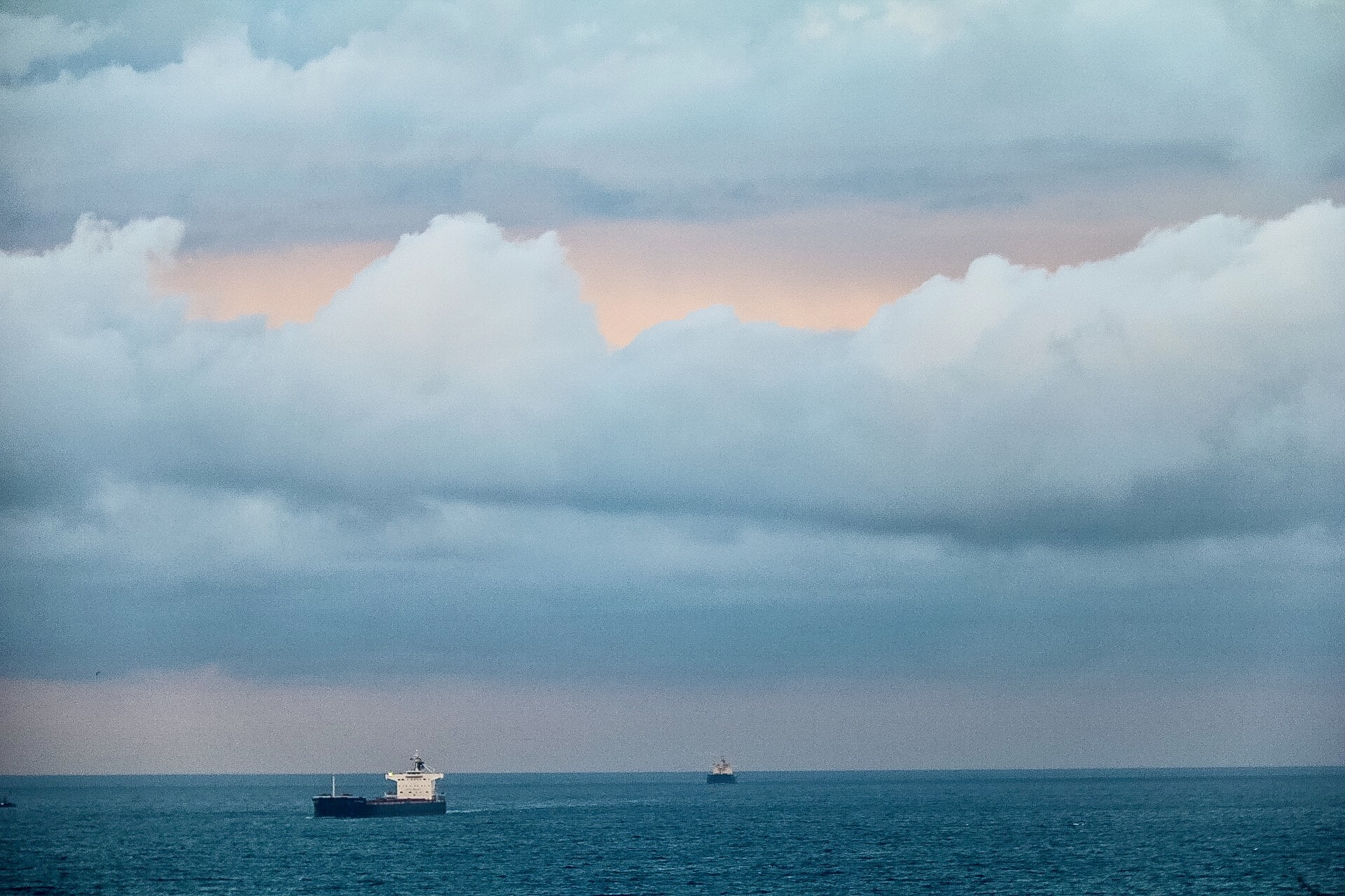 Canon EOS 750D (EOS Rebel T6i / EOS Kiss X8i) sample photo. Blacksea, istanbul-turkey photography