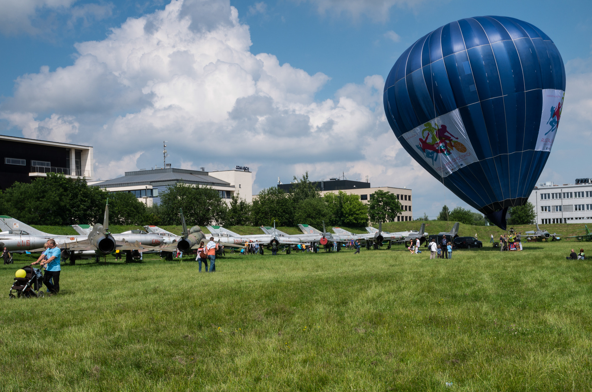 Pentax K-5 IIs sample photo. Air show photography