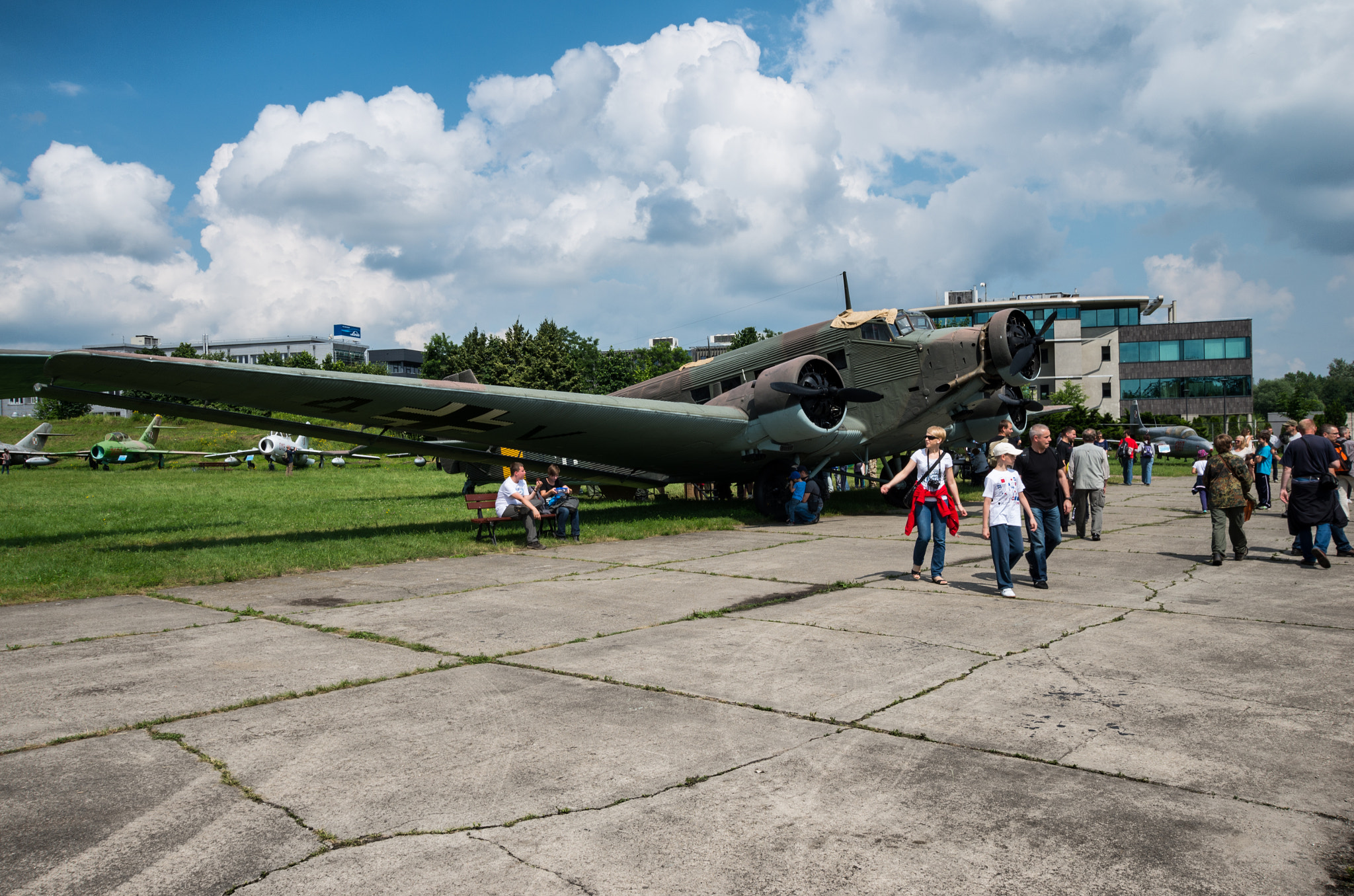 Pentax K-5 IIs sample photo. Air show photography