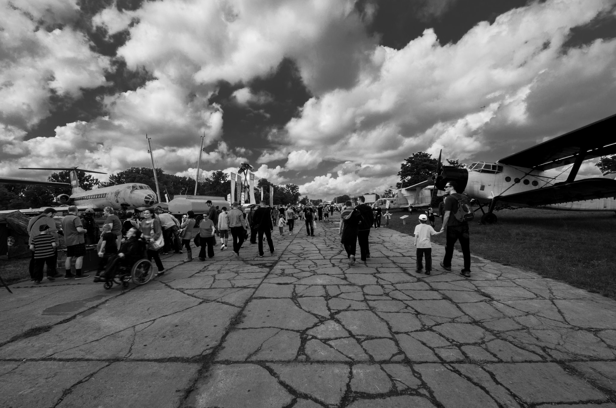 Pentax K-5 IIs sample photo. Air show photography