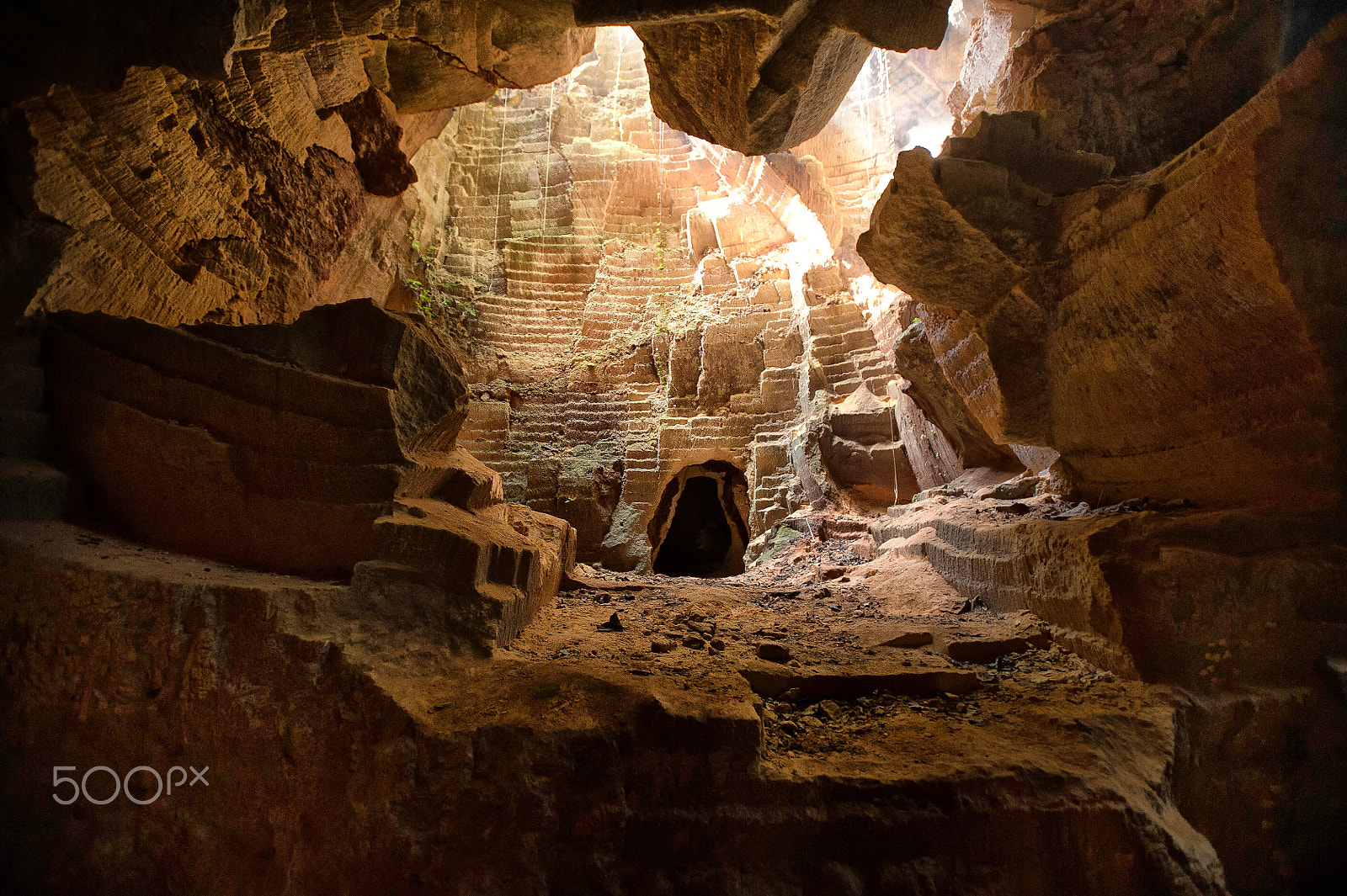 Nikon D3 + Nikon AF-S Nikkor 17-35mm F2.8D ED-IF sample photo. Cave photography