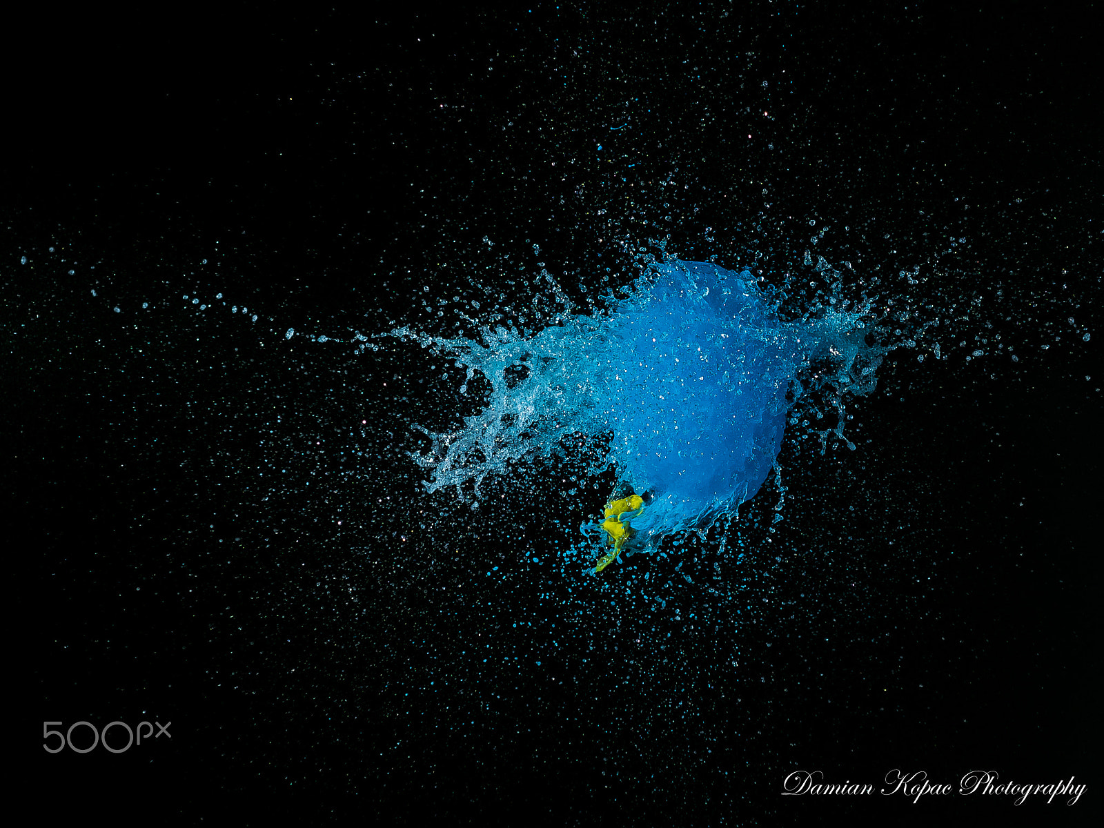 Nikon D750 + AF Zoom-Nikkor 35-70mm f/2.8D sample photo. Blue water balloon photography