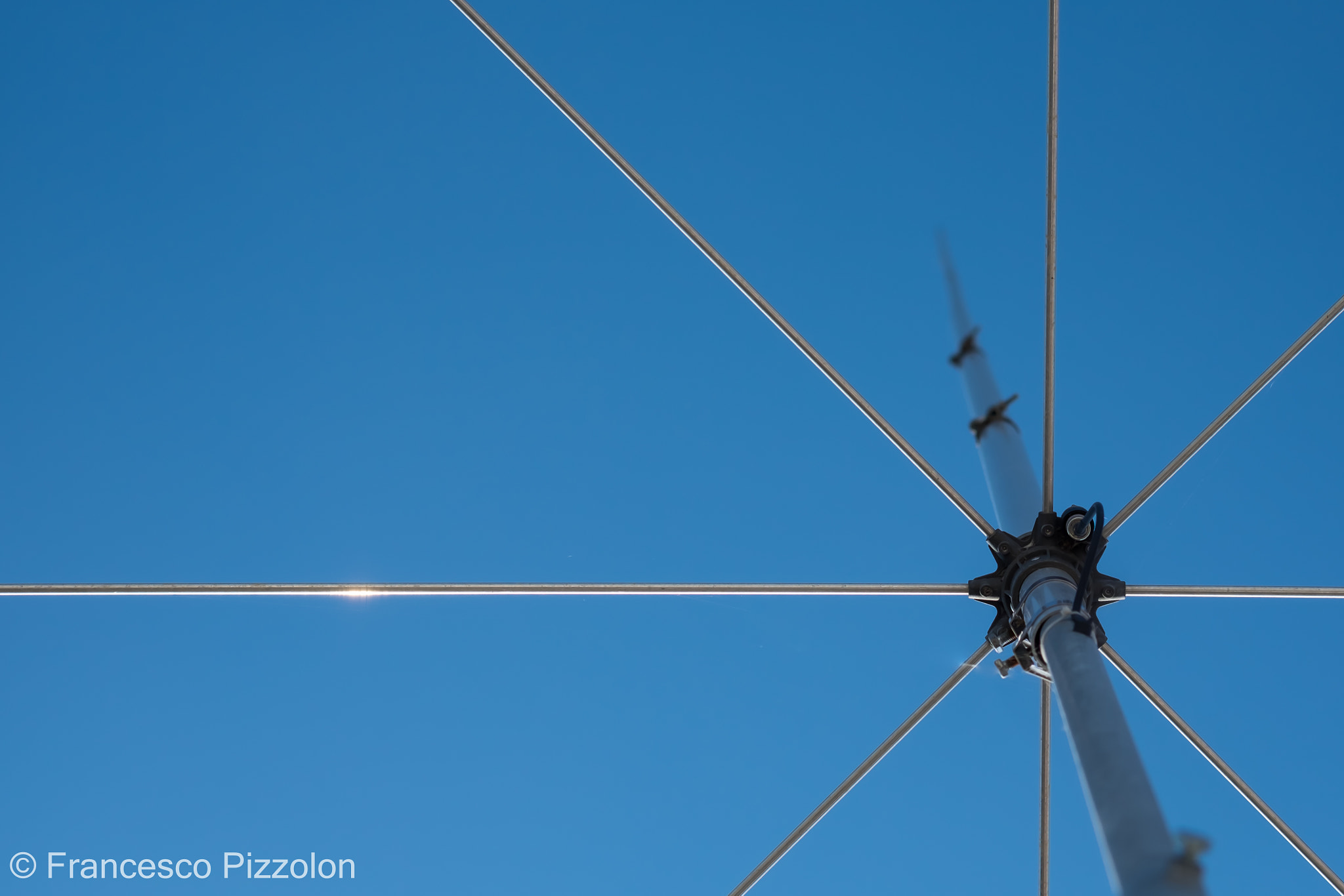 Fujifilm X-T10 + Fujifilm XF 60mm F2.4 R Macro sample photo. I'm talking with the sky photography