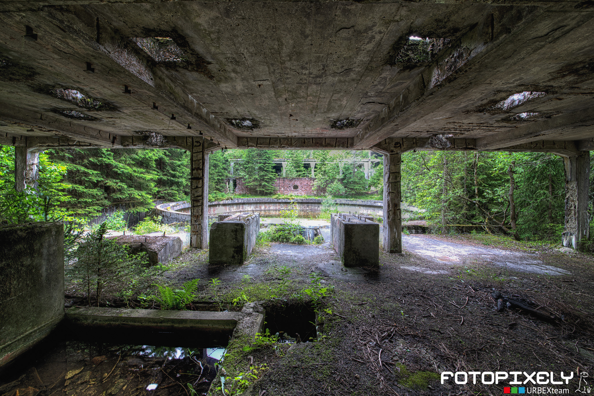 Sigma 12-24mm F4.5-5.6 II DG HSM sample photo. Tajná nacistická továrna / secret nazi factory photography