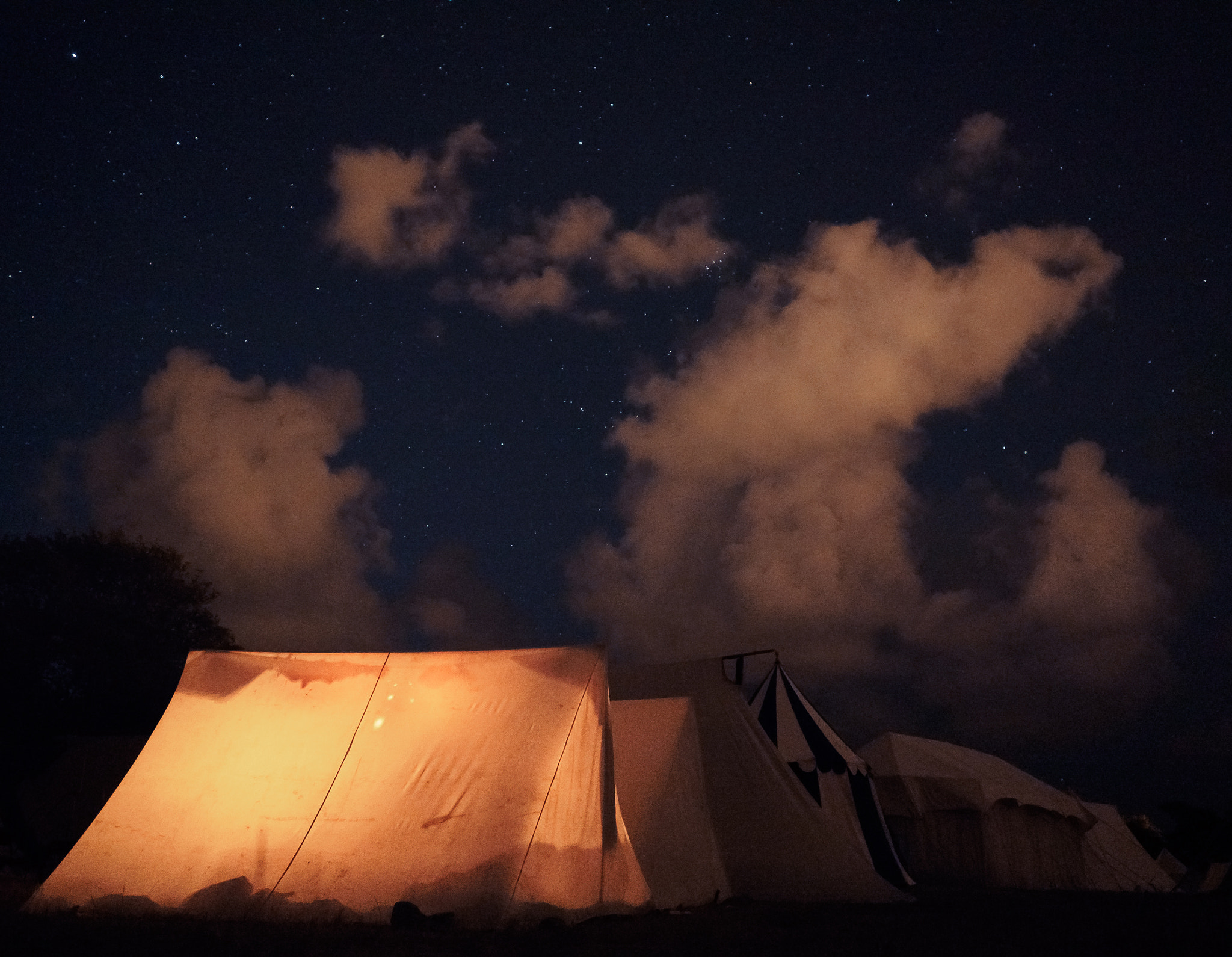 Olympus OM-D E-M1 + Olympus M.Zuiko Digital 17mm F1.8 sample photo. Under the night sky photography